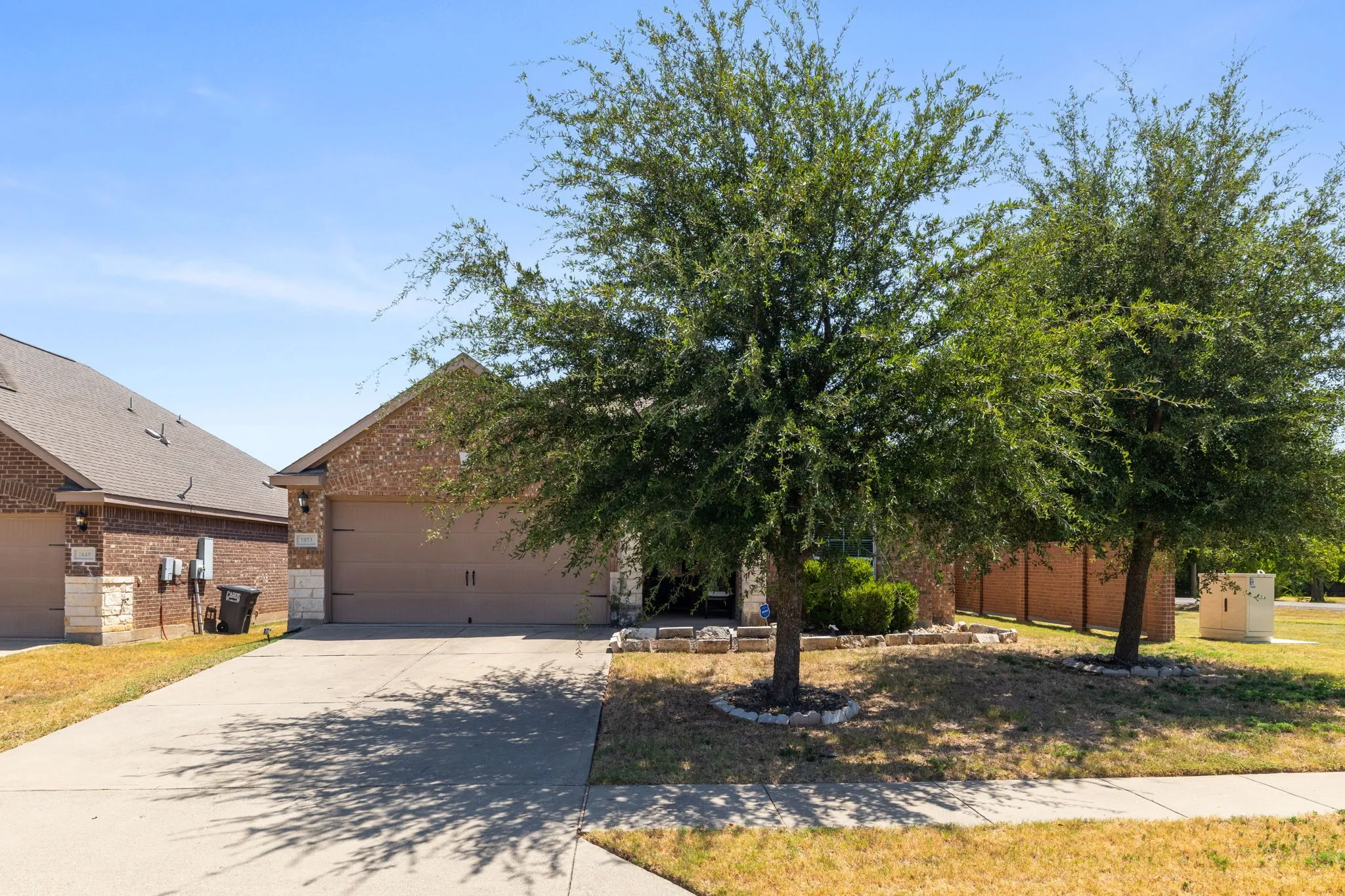 Single Family Residence For Sale in Collin County , 1853 Olive Lane, Anna, Texas 75409, 3 Bedroom, 2 Bathroom, 2 Garage spaces, 1,515 Sqft, built in 2015, mls#21365408, Real Estate Agent in Anna, Homes For Sale in Collin county, Homes For Sale in Anna, Realtor in Anna Texas, Real Estate Brokerage Independent Realty Texas, Luminita Cordes Realtor