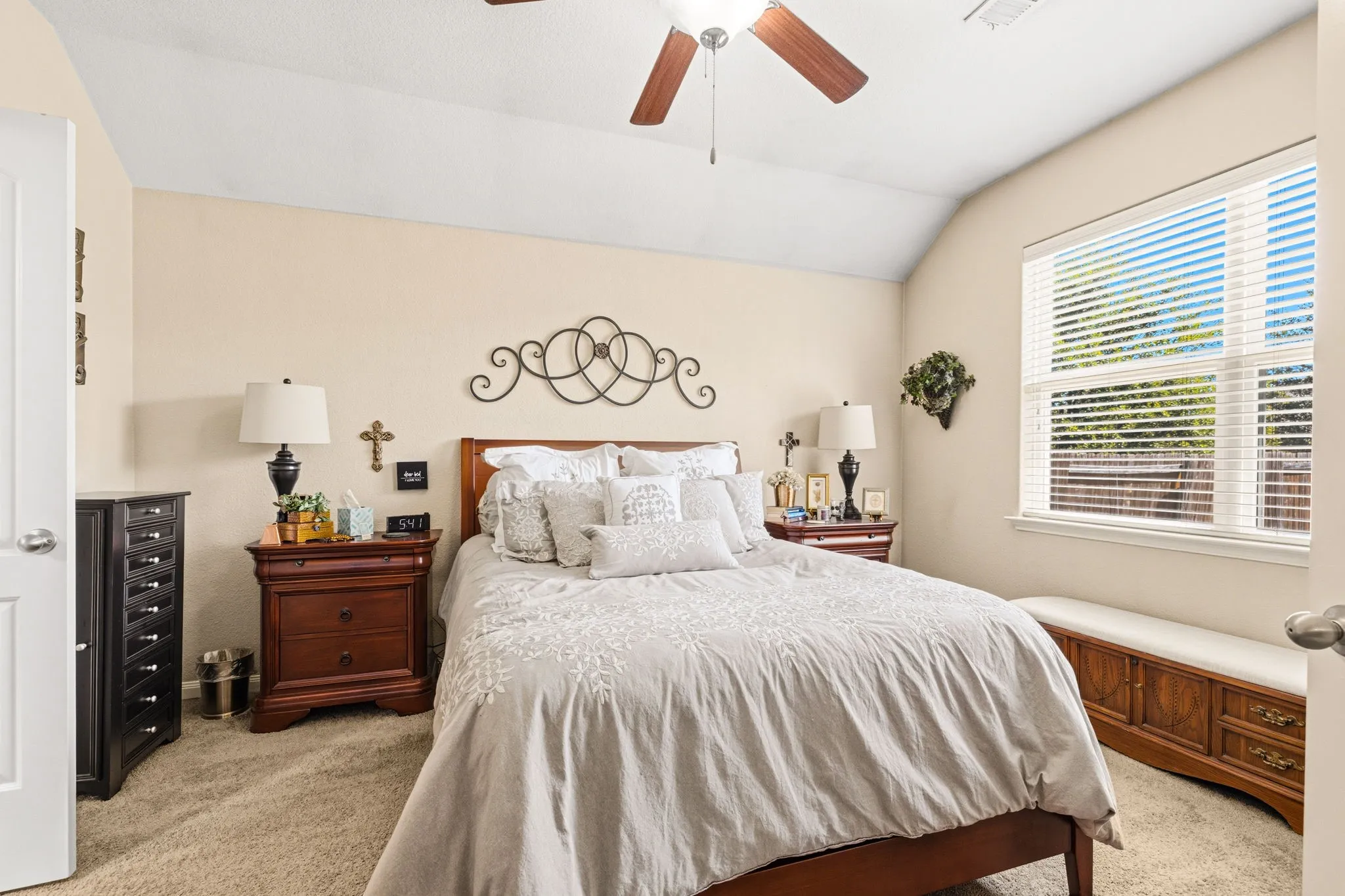 Single Family Residence For Sale in Collin County , 1853 Olive Lane, Anna, Texas 75409, 3 Bedroom, 2 Bathroom, 2 Garage spaces, 1,515 Sqft, built in 2015, mls#21365408, Real Estate Agent in Anna, Homes For Sale in Collin county, Homes For Sale in Anna, Realtor in Anna Texas, Real Estate Brokerage Independent Realty Texas, Luminita Cordes Realtor