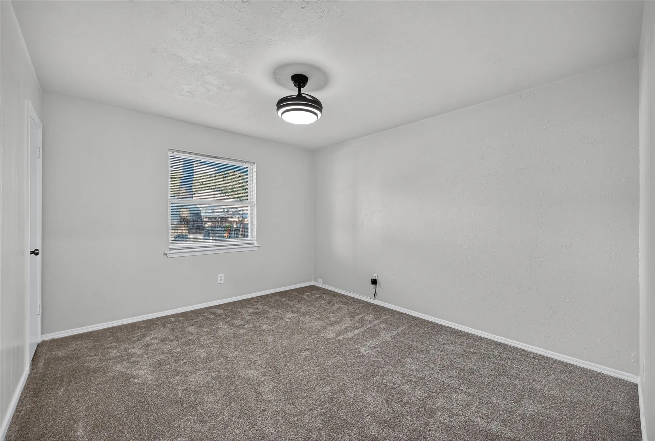 Single Family Residence For Rent in Tarrant County , 7217 Timberlane Drive, North Richland Hills, Texas 76182, 3 Bedroom, 2 Bathroom, 2 Garage spaces, 1,573 Sqft, built in 1979, mls#21366629, Real Estate Agent in North Richland Hills, Homes For Rent in Tarrant county, Homes For Rent in North Richland Hills, Realtor in North Richland Hills Texas, Real Estate Brokerage Independent Realty Texas, Luminita Cordes Realtor