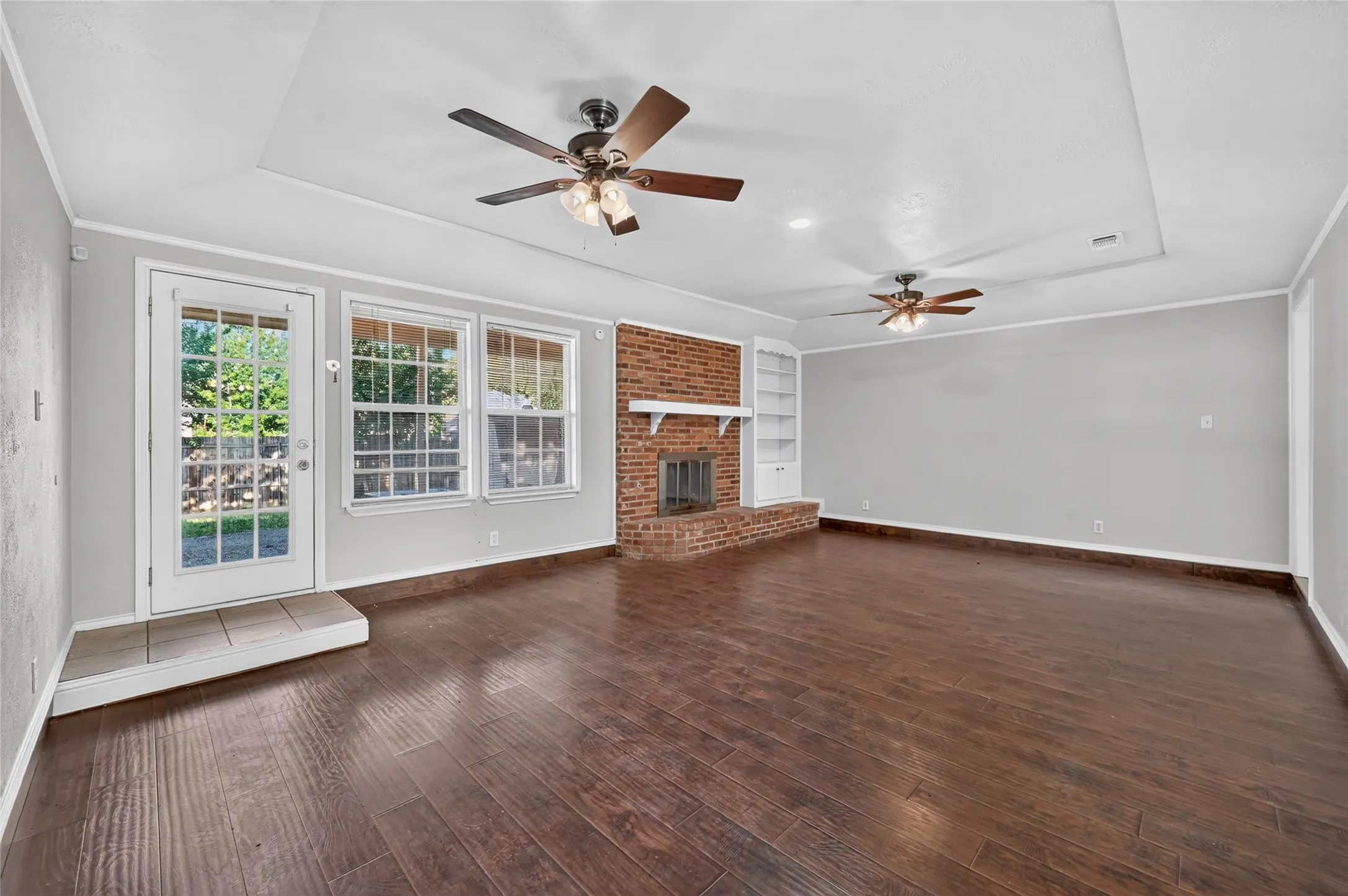 Single Family Residence For Rent in Tarrant County , 7217 Timberlane Drive, North Richland Hills, Texas 76182, 3 Bedroom, 2 Bathroom, 2 Garage spaces, 1,573 Sqft, built in 1979, mls#21366629, Real Estate Agent in North Richland Hills, Homes For Rent in Tarrant county, Homes For Rent in North Richland Hills, Realtor in North Richland Hills Texas, Real Estate Brokerage Independent Realty Texas, Luminita Cordes Realtor