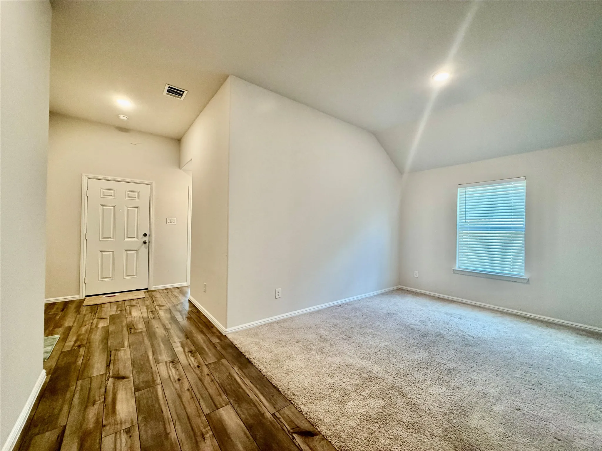 Single Family Residence For Rent in Collin County , 2704 Rambling Road, Celina, Texas 75009, 4 Bedroom, 3 Bathroom, 2 Garage spaces, 2,236 Sqft, built in 2023, mls#21362092, Real Estate Agent in Celina, Homes For Rent in Collin county, Homes For Rent in Celina, Realtor in Celina Texas, Real Estate Brokerage Independent Realty Texas, Luminita Cordes Realtor