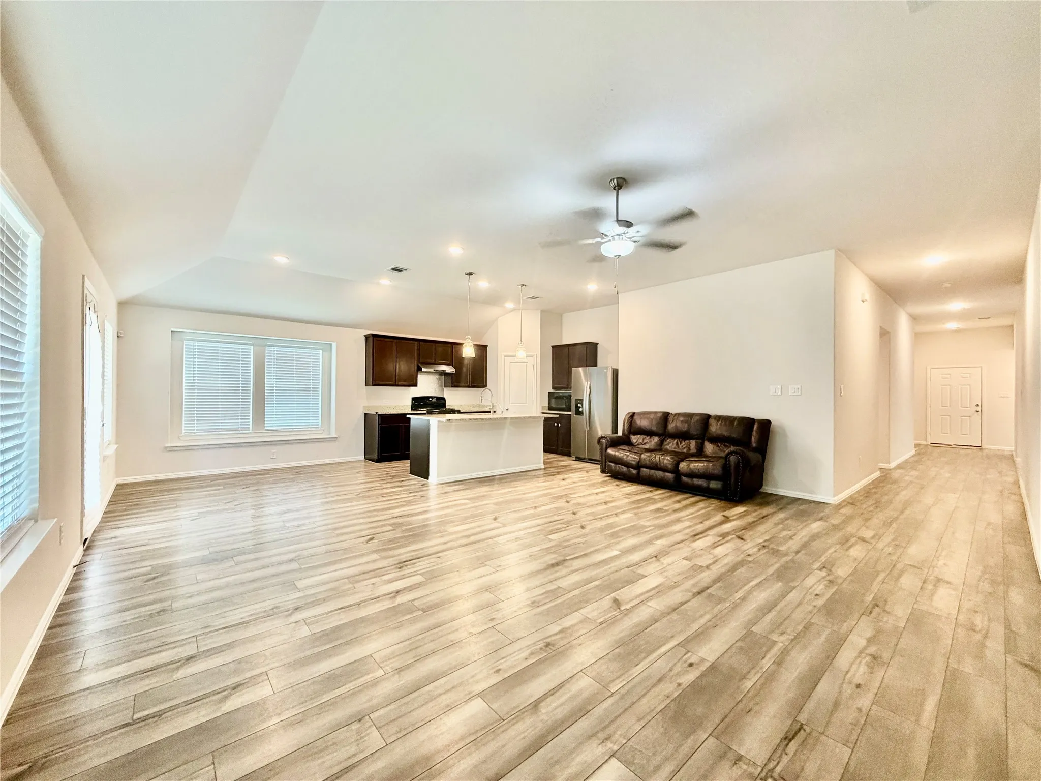 Single Family Residence For Rent in Collin County , 2704 Rambling Road, Celina, Texas 75009, 4 Bedroom, 3 Bathroom, 2 Garage spaces, 2,236 Sqft, built in 2023, mls#21362092, Real Estate Agent in Celina, Homes For Rent in Collin county, Homes For Rent in Celina, Realtor in Celina Texas, Real Estate Brokerage Independent Realty Texas, Luminita Cordes Realtor