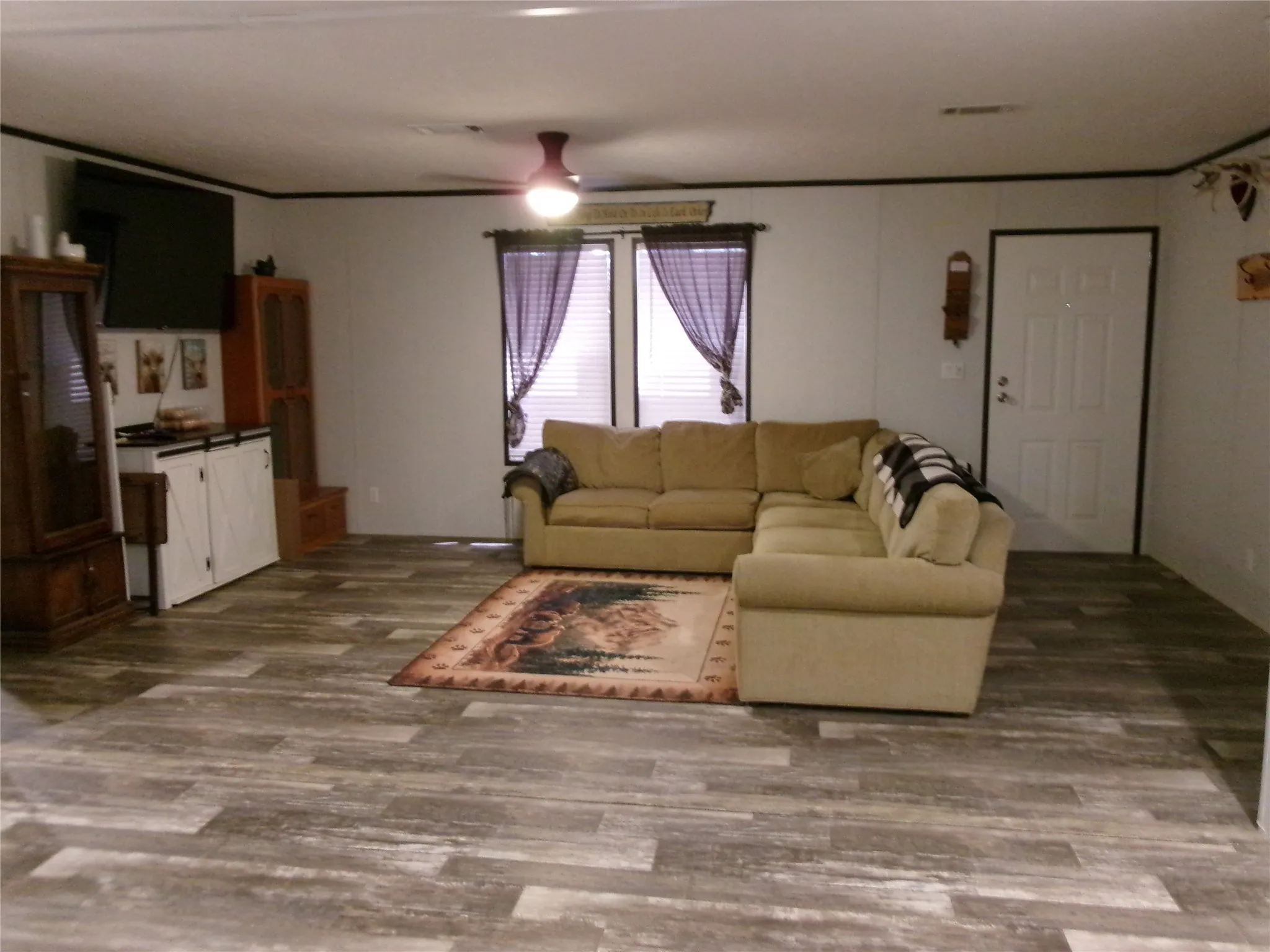 Mobile Home For Sale in Bowie County , 6777 Fm 992 N, De Kalb, Texas 75559, 3 Bedroom, 2 Bathroom, Garage spaces, 1,232 Sqft, built in 2022, mls#21362060, Real Estate Agent in De Kalb, Homes For Sale in Bowie county, Homes For Sale in De Kalb, Realtor in De Kalb Texas, Real Estate Brokerage Independent Realty Texas, Luminita Cordes Realtor