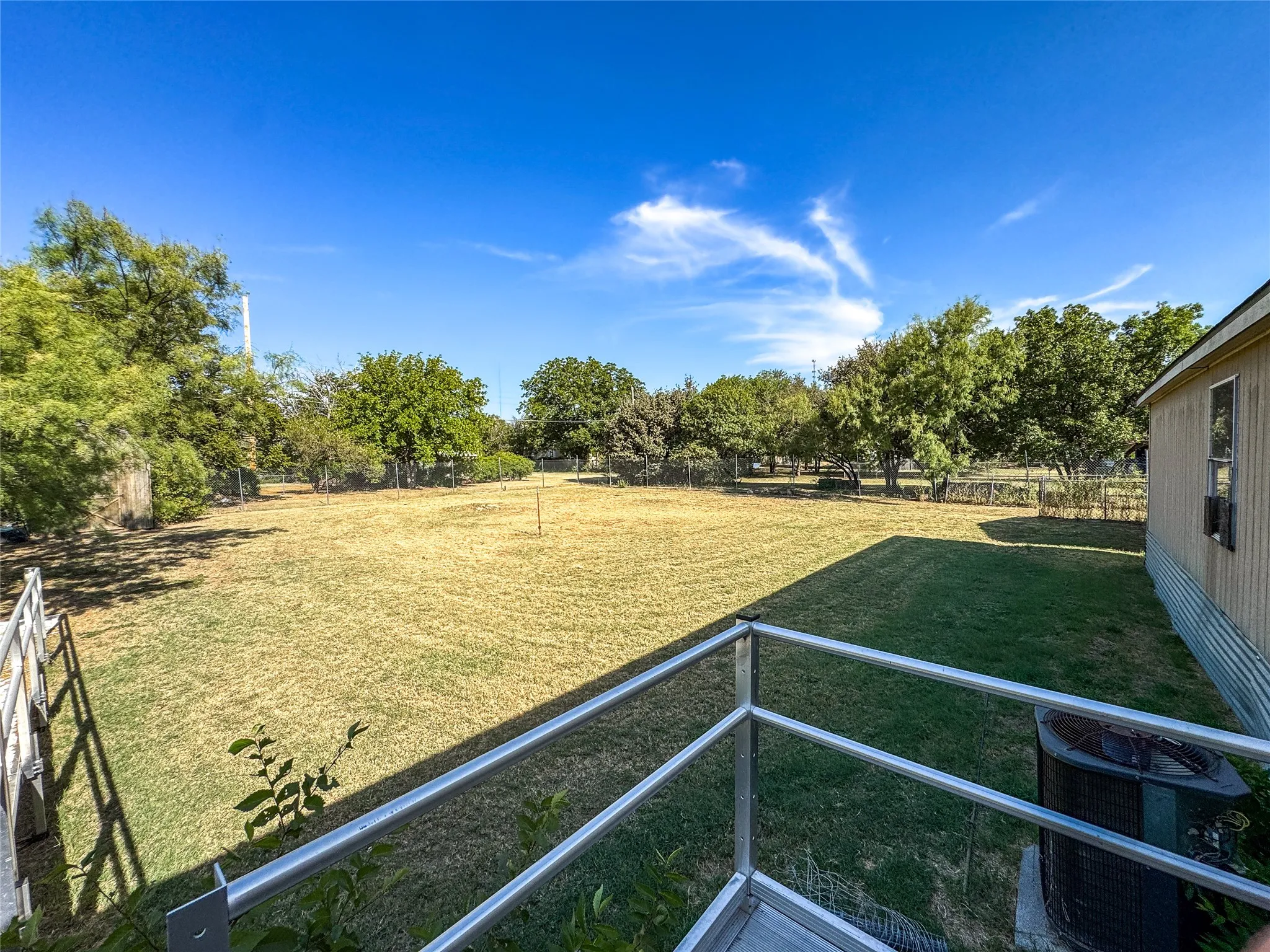 Mobile Home For Sale in Haskell County , 105 N Avenue L, Haskell, Texas 79521, 3 Bedroom, 2 Bathroom, Garage spaces, 1,248 Sqft, built in 2010, Price $69,500, mls#21363361, Real Estate Agent in Haskell, Homes For Sale in Haskell county, Homes For Sale in Haskell, Realtor in Haskell Texas, Real Estate Brokerage Independent Realty Texas, Luminita Cordes Realtor