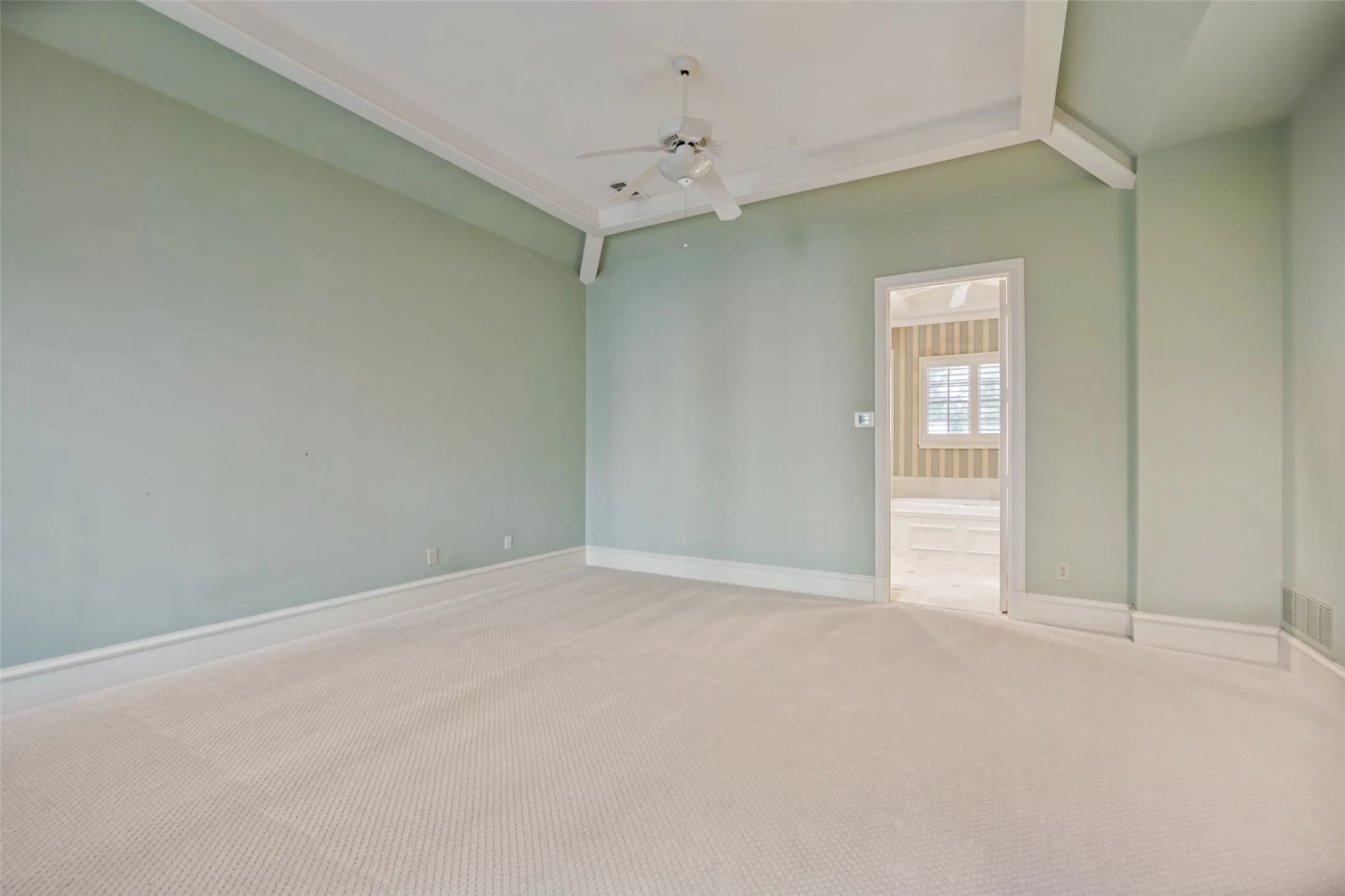 Single Family Residence For Sale in Dallas County , 7718 Marquette Street, Dallas, Texas 75225, 3 Bedroom, 3 Bathroom, 2 Garage spaces, 4,338 Sqft, built in 1998, mls#21365741, Real Estate Agent in Dallas, Homes For Sale in Dallas county, Homes For Sale in Dallas, Realtor in Dallas Texas, Real Estate Brokerage Independent Realty Texas, Luminita Cordes Realtor