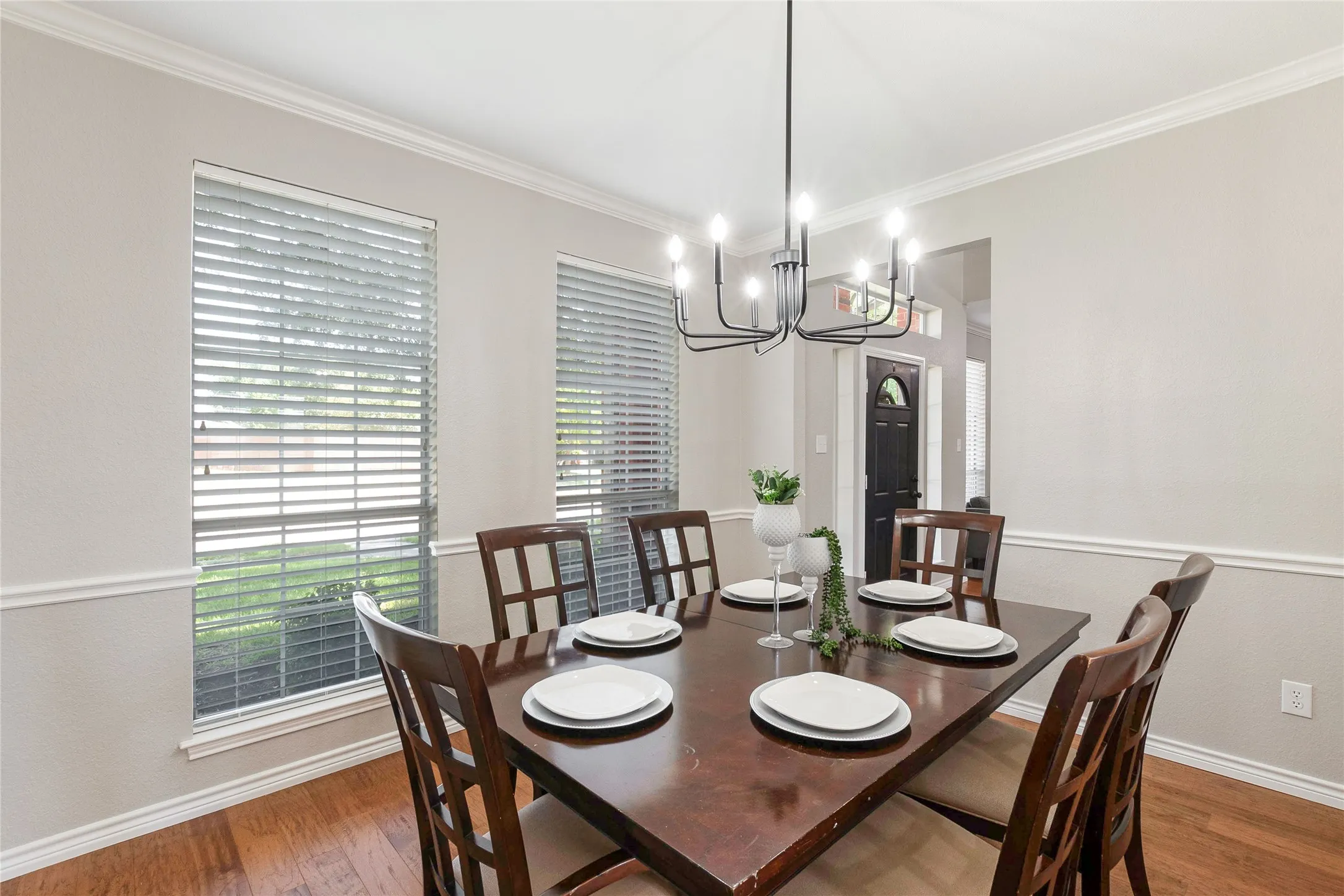 Single Family Residence For Sale in Collin County , 10231 Castle Drive, Frisco, Texas 75035, 4 Bedroom, 3 Bathroom, 2 Garage spaces, 2,278 Sqft, built in 1992, mls#21366557, Real Estate Agent in Frisco, Homes For Sale in Collin county, Homes For Sale in Frisco, Realtor in Frisco Texas, Real Estate Brokerage Independent Realty Texas, Luminita Cordes Realtor