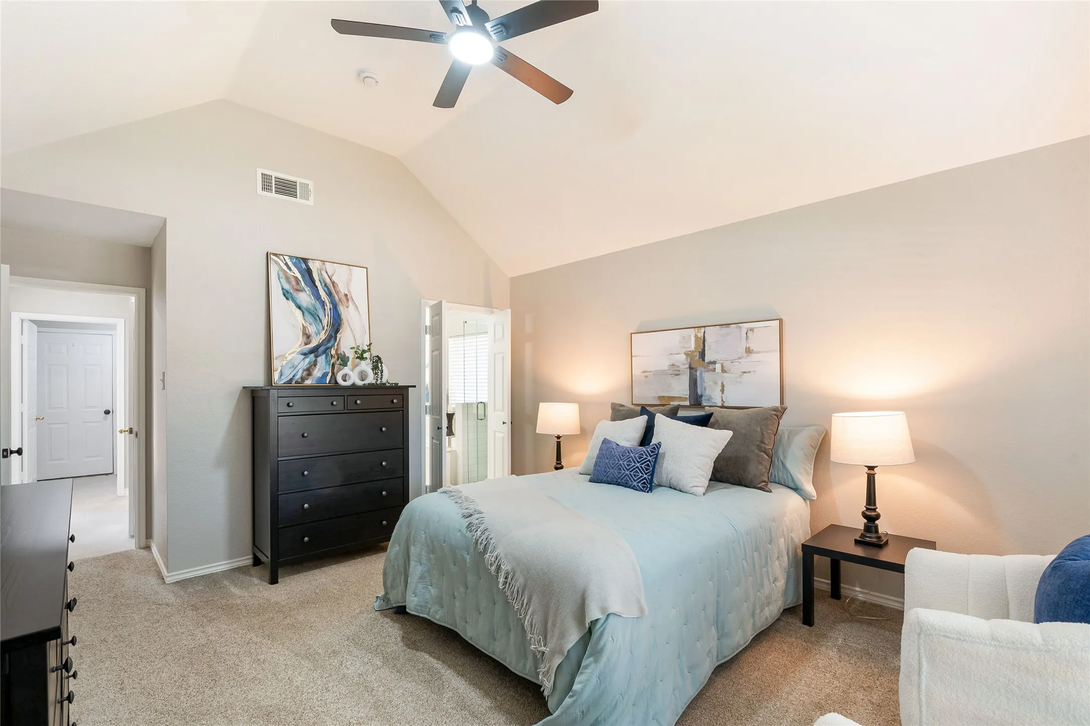 Single Family Residence For Sale in Collin County , 10231 Castle Drive, Frisco, Texas 75035, 4 Bedroom, 3 Bathroom, 2 Garage spaces, 2,278 Sqft, built in 1992, mls#21366557, Real Estate Agent in Frisco, Homes For Sale in Collin county, Homes For Sale in Frisco, Realtor in Frisco Texas, Real Estate Brokerage Independent Realty Texas, Luminita Cordes Realtor