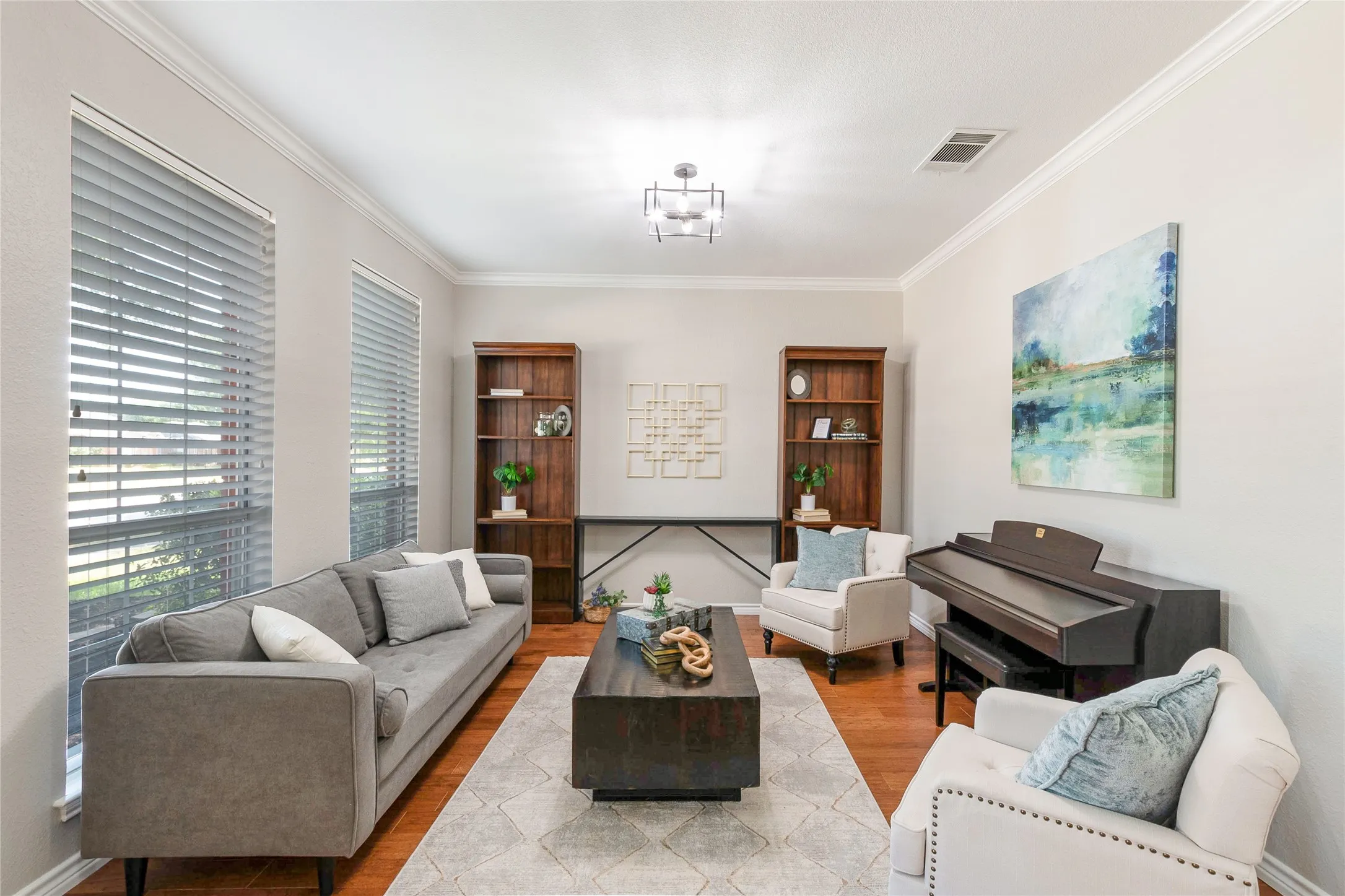 Single Family Residence For Sale in Collin County , 10231 Castle Drive, Frisco, Texas 75035, 4 Bedroom, 3 Bathroom, 2 Garage spaces, 2,278 Sqft, built in 1992, mls#21366557, Real Estate Agent in Frisco, Homes For Sale in Collin county, Homes For Sale in Frisco, Realtor in Frisco Texas, Real Estate Brokerage Independent Realty Texas, Luminita Cordes Realtor