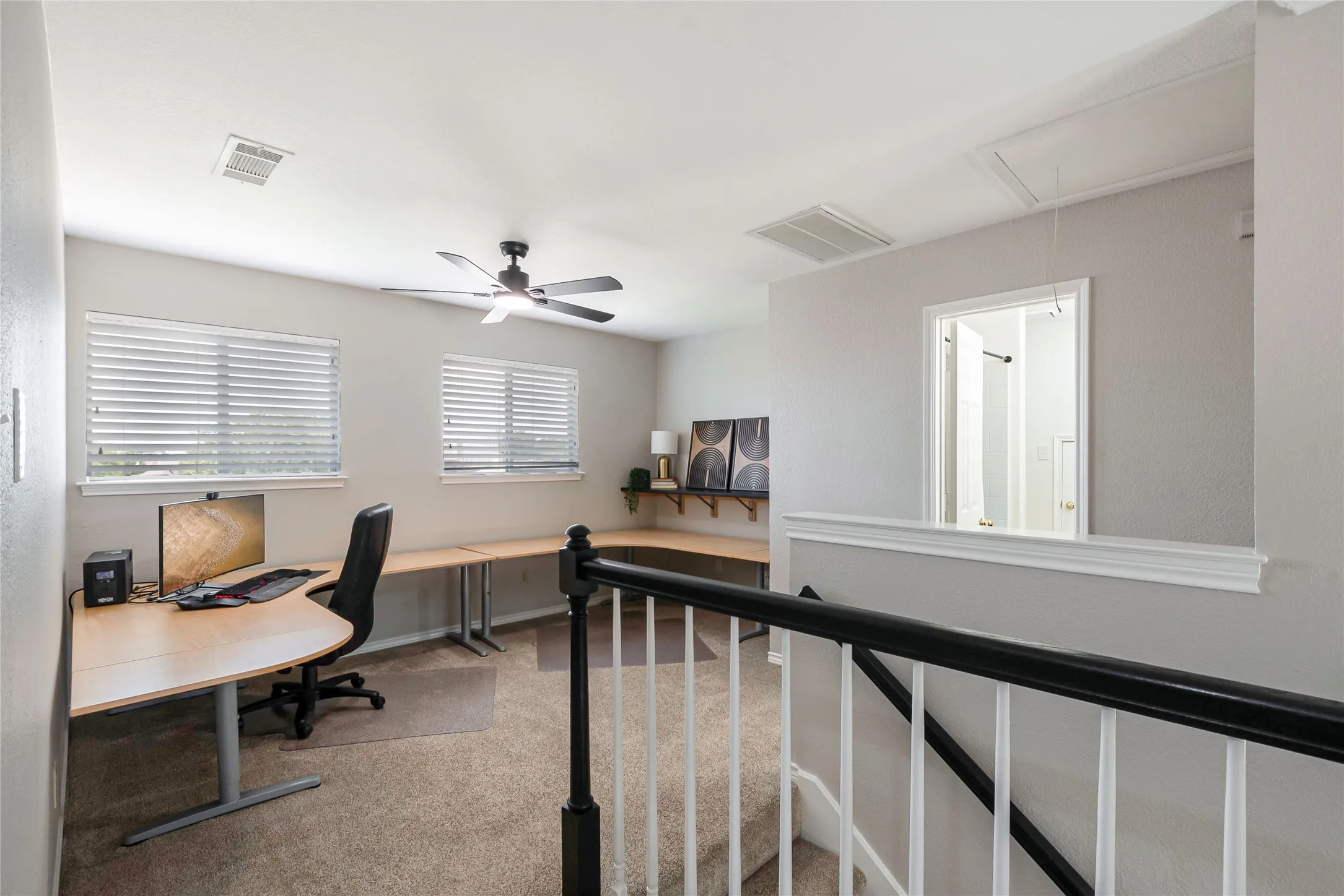 Single Family Residence For Sale in Collin County , 10231 Castle Drive, Frisco, Texas 75035, 4 Bedroom, 3 Bathroom, 2 Garage spaces, 2,278 Sqft, built in 1992, mls#21366557, Real Estate Agent in Frisco, Homes For Sale in Collin county, Homes For Sale in Frisco, Realtor in Frisco Texas, Real Estate Brokerage Independent Realty Texas, Luminita Cordes Realtor