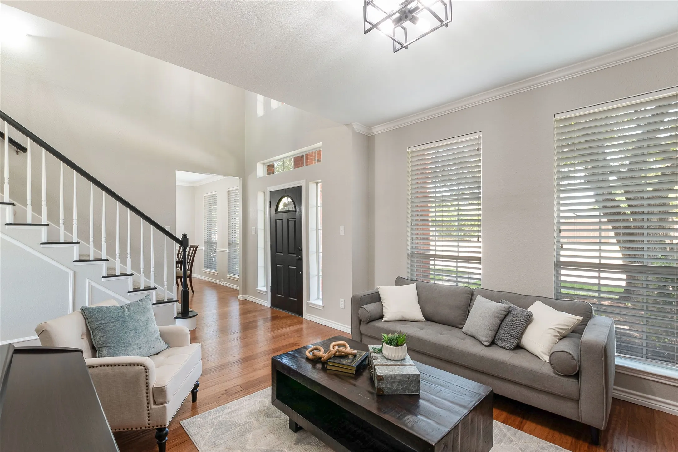 Single Family Residence For Sale in Collin County , 10231 Castle Drive, Frisco, Texas 75035, 4 Bedroom, 3 Bathroom, 2 Garage spaces, 2,278 Sqft, built in 1992, mls#21366557, Real Estate Agent in Frisco, Homes For Sale in Collin county, Homes For Sale in Frisco, Realtor in Frisco Texas, Real Estate Brokerage Independent Realty Texas, Luminita Cordes Realtor