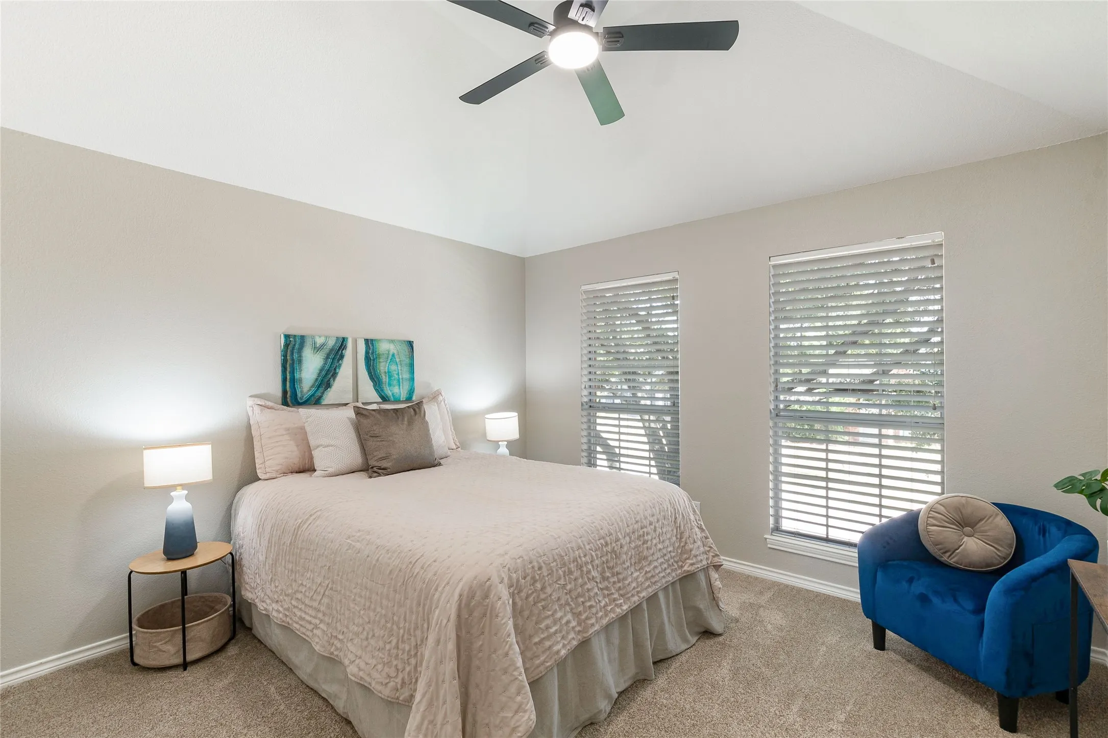 Single Family Residence For Sale in Collin County , 10231 Castle Drive, Frisco, Texas 75035, 4 Bedroom, 3 Bathroom, 2 Garage spaces, 2,278 Sqft, built in 1992, mls#21366557, Real Estate Agent in Frisco, Homes For Sale in Collin county, Homes For Sale in Frisco, Realtor in Frisco Texas, Real Estate Brokerage Independent Realty Texas, Luminita Cordes Realtor
