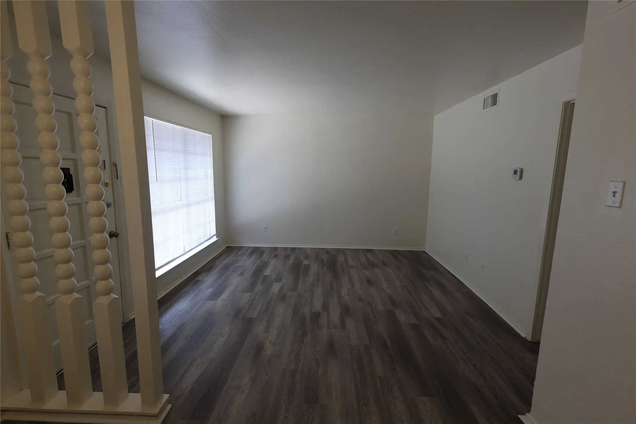 Condominium For Rent in Dallas County , 12888 MONTFORT 150, Dallas, Texas 75000, 2 Bedroom, 1 Bathroom, Garage spaces, 850 Sqft, built in 1970, mls#21366637, Real Estate Agent in Dallas, Homes For Rent in Dallas county, Homes For Rent in Dallas, Realtor in Dallas Texas, Real Estate Brokerage Independent Realty Texas, Luminita Cordes Realtor