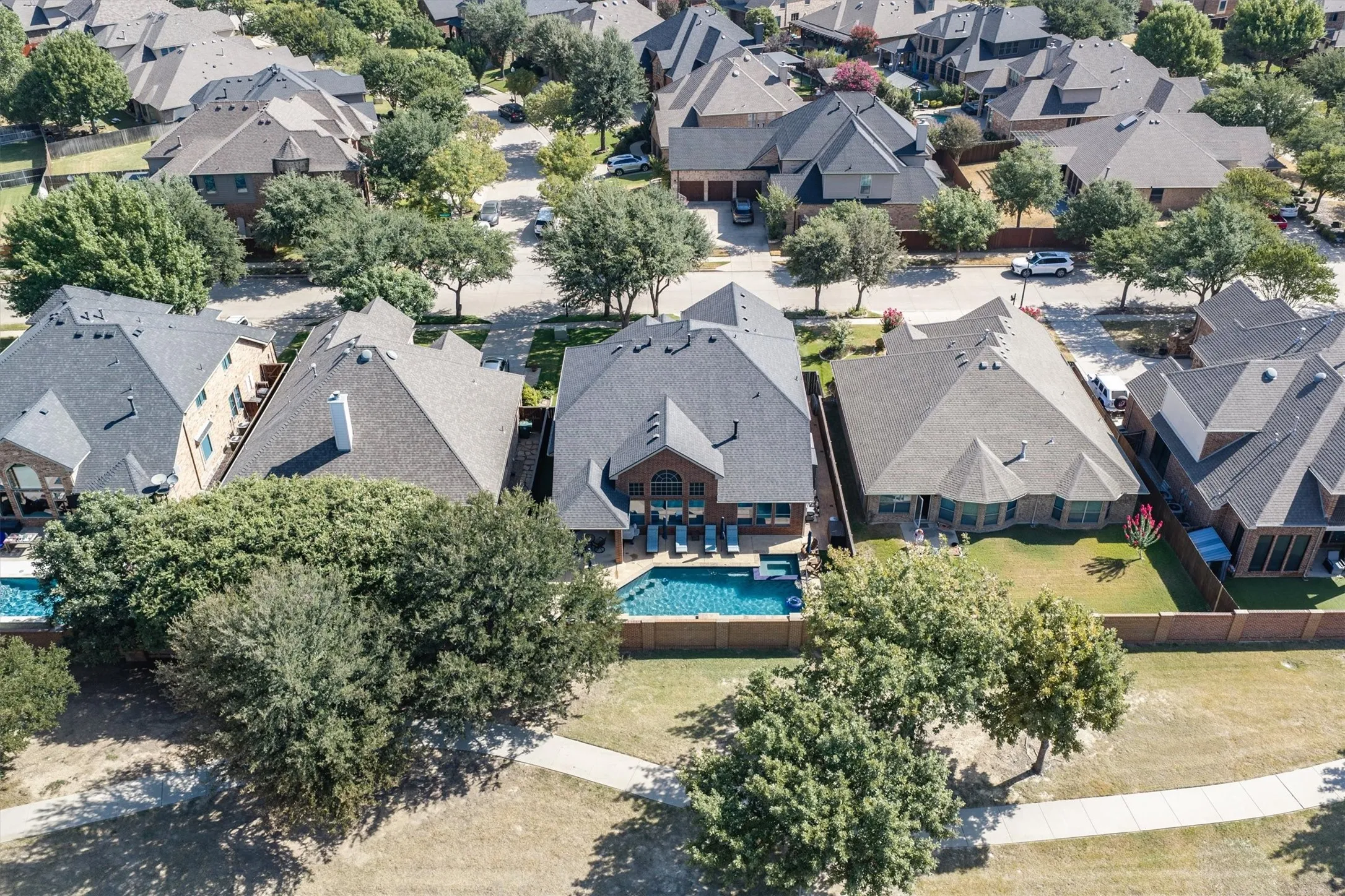 Single Family Residence For Sale in Tarrant County , 4720 Mcbreyer Place, Fort Worth, Texas 76244, 4 Bedroom, 3 Bathroom, 2 Garage spaces, 3,114 Sqft, built in 2007, mls#21362816, Real Estate Agent in Fort Worth, Homes For Sale in Tarrant county, Homes For Sale in Fort Worth, Realtor in Fort Worth Texas, Real Estate Brokerage Independent Realty Texas, Luminita Cordes Realtor