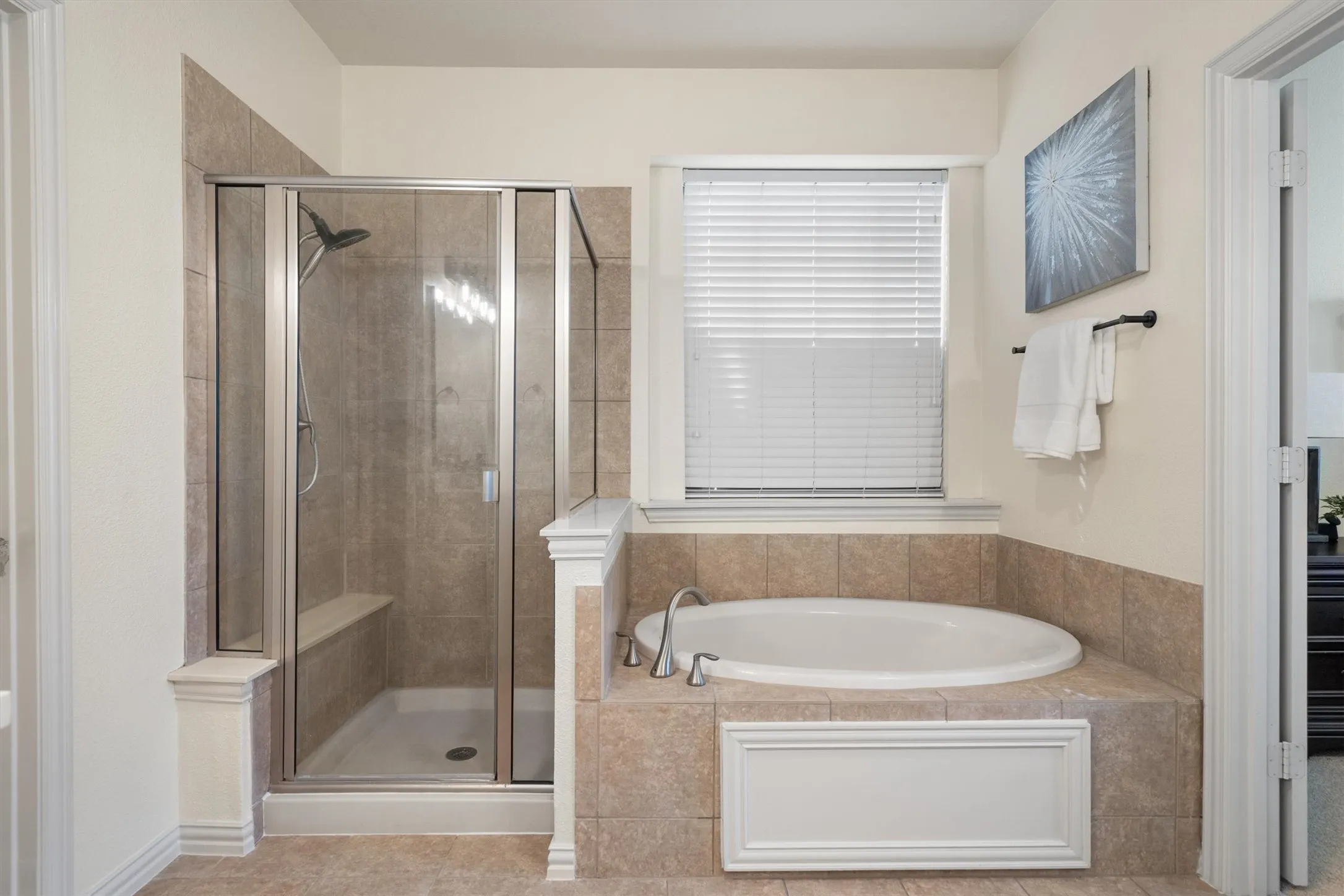 Single Family Residence For Sale in Tarrant County , 4720 Mcbreyer Place, Fort Worth, Texas 76244, 4 Bedroom, 3 Bathroom, 2 Garage spaces, 3,114 Sqft, built in 2007, mls#21362816, Real Estate Agent in Fort Worth, Homes For Sale in Tarrant county, Homes For Sale in Fort Worth, Realtor in Fort Worth Texas, Real Estate Brokerage Independent Realty Texas, Luminita Cordes Realtor