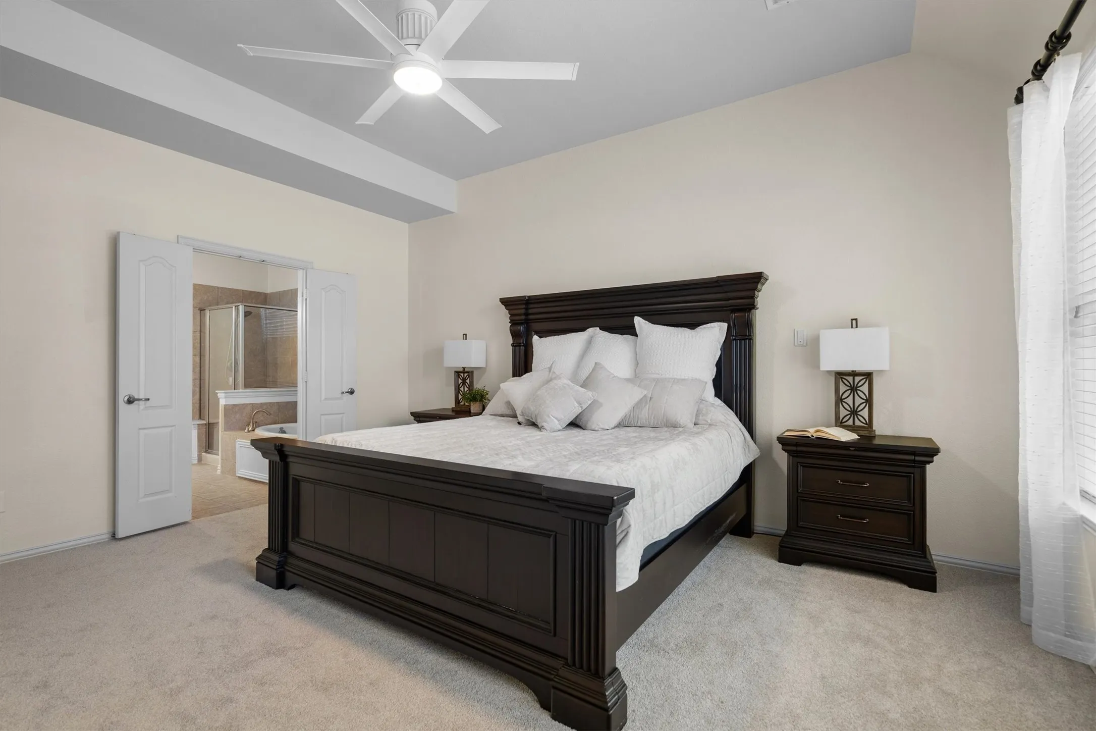 Single Family Residence For Sale in Tarrant County , 4720 Mcbreyer Place, Fort Worth, Texas 76244, 4 Bedroom, 3 Bathroom, 2 Garage spaces, 3,114 Sqft, built in 2007, mls#21362816, Real Estate Agent in Fort Worth, Homes For Sale in Tarrant county, Homes For Sale in Fort Worth, Realtor in Fort Worth Texas, Real Estate Brokerage Independent Realty Texas, Luminita Cordes Realtor