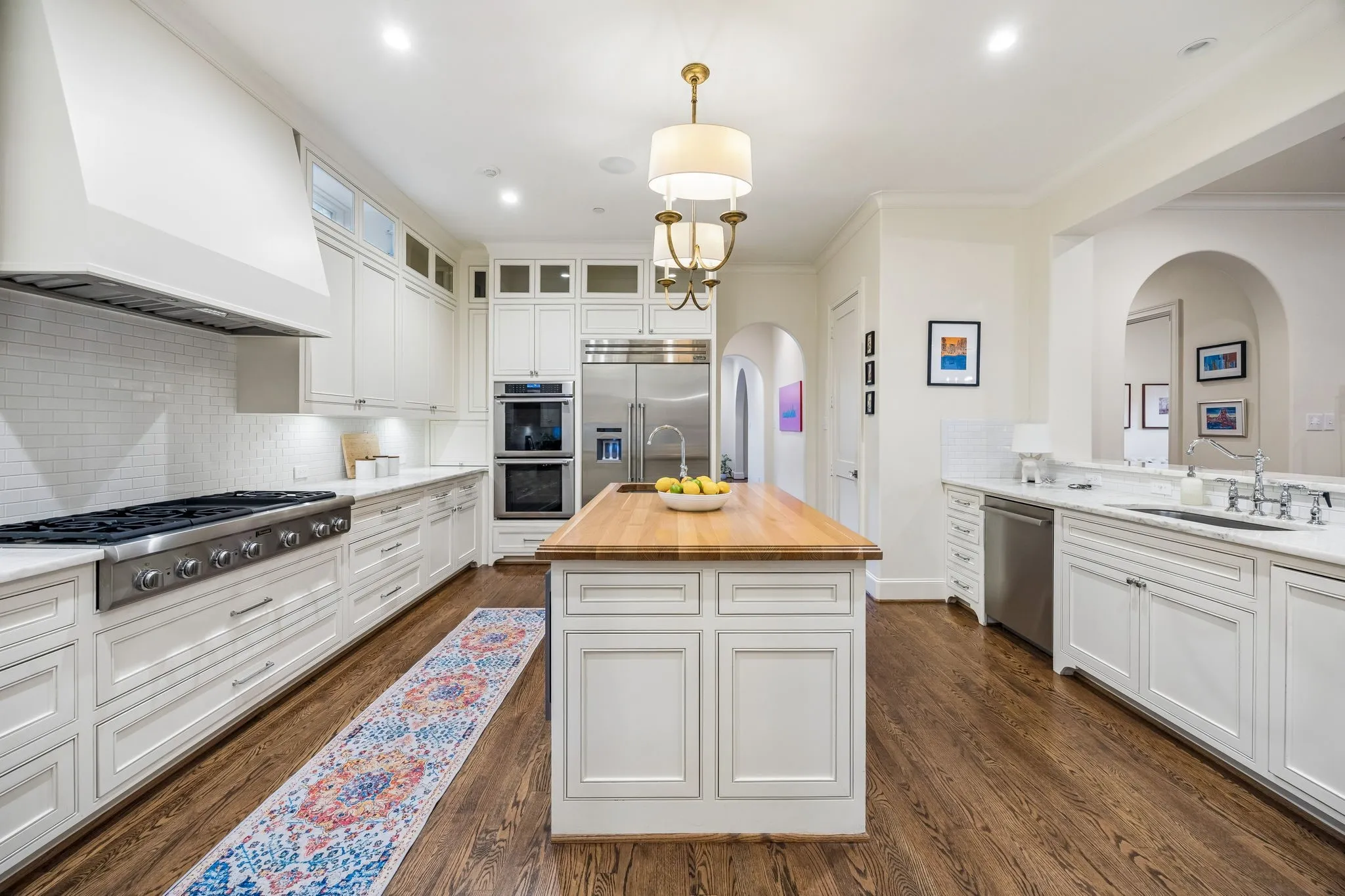 Single Family Residence For Sale in Dallas County , 4448 Mockingbird Parkway, University Park, Texas 75205, 5 Bedroom, 5 Bathroom, 2 Garage spaces, 5,398 Sqft, built in 2013, mls#21366639, Real Estate Agent in University Park, Homes For Sale in Dallas county, Homes For Sale in University Park, Realtor in University Park Texas, Real Estate Brokerage Independent Realty Texas, Luminita Cordes Realtor