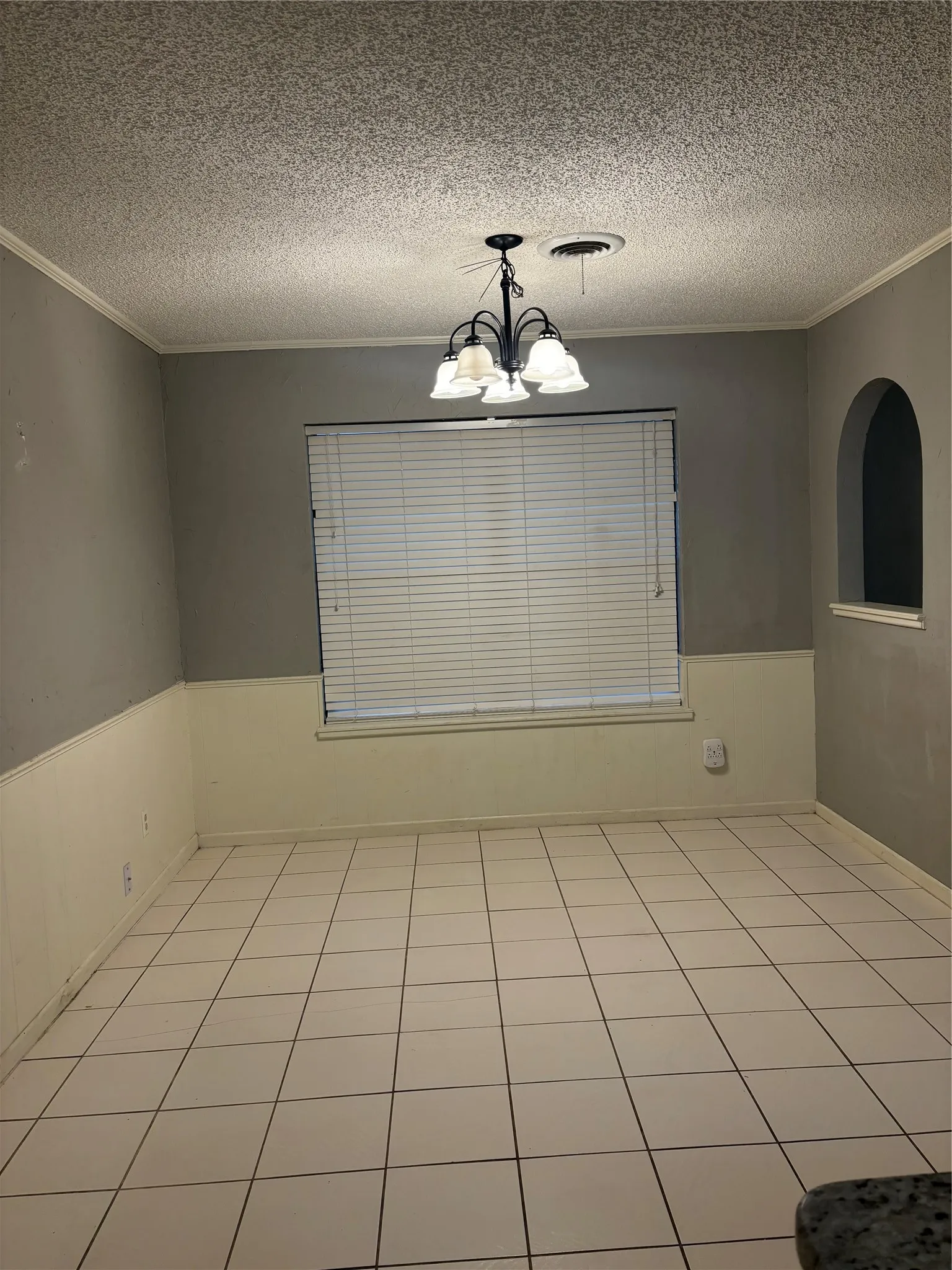 Single Family Residence For Sale in Taylor County , 3149 Primrose Drive, Abilene, Texas 79606, 4 Bedroom, 2 Bathroom, Garage spaces, 1,934 Sqft, built in 1976, mls#21366643, Real Estate Agent in Abilene, Homes For Sale in Taylor county, Homes For Sale in Abilene, Realtor in Abilene Texas, Real Estate Brokerage Independent Realty Texas, Luminita Cordes Realtor