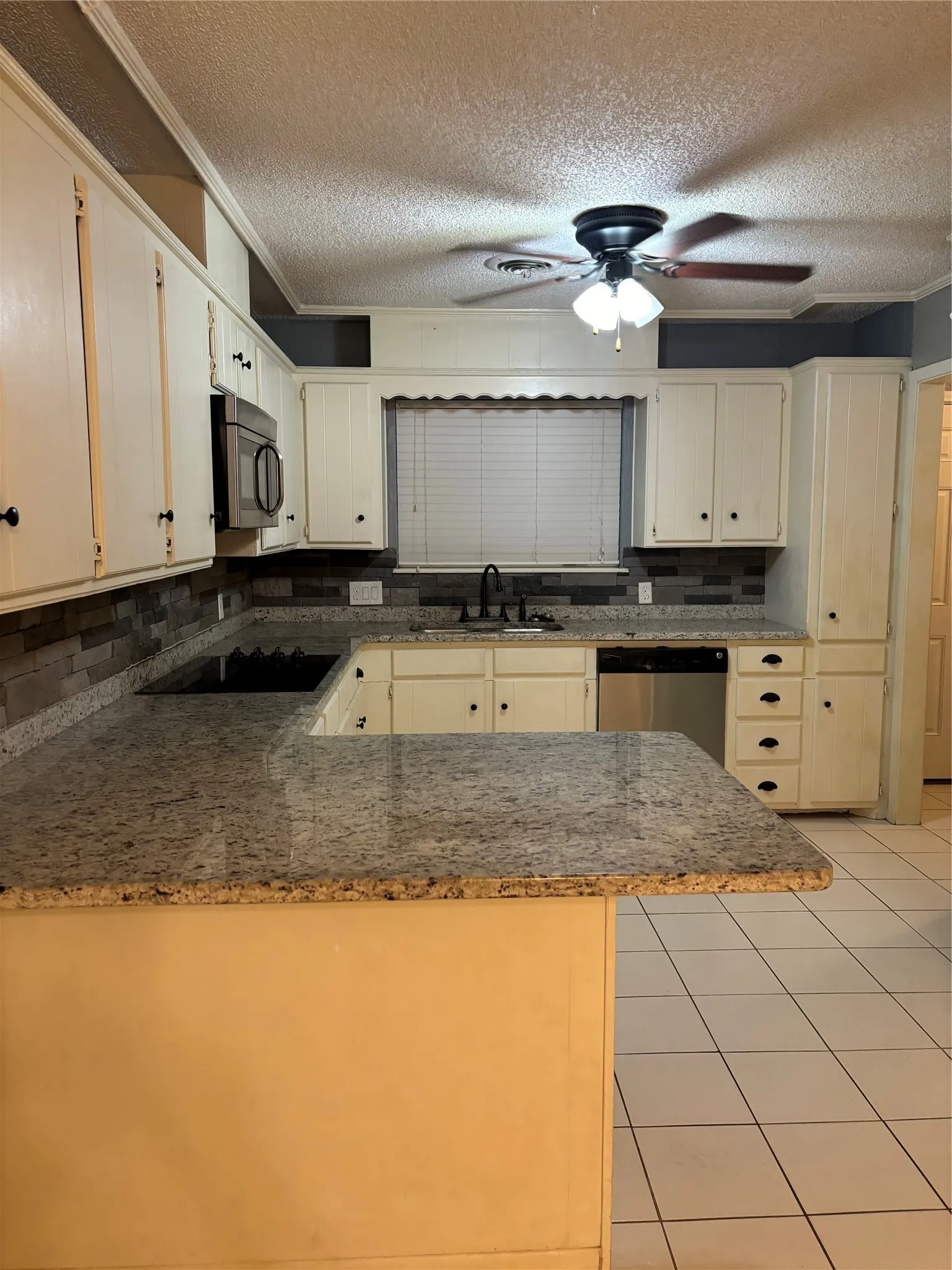 Single Family Residence For Sale in Taylor County , 3149 Primrose Drive, Abilene, Texas 79606, 4 Bedroom, 2 Bathroom, Garage spaces, 1,934 Sqft, built in 1976, mls#21366643, Real Estate Agent in Abilene, Homes For Sale in Taylor county, Homes For Sale in Abilene, Realtor in Abilene Texas, Real Estate Brokerage Independent Realty Texas, Luminita Cordes Realtor