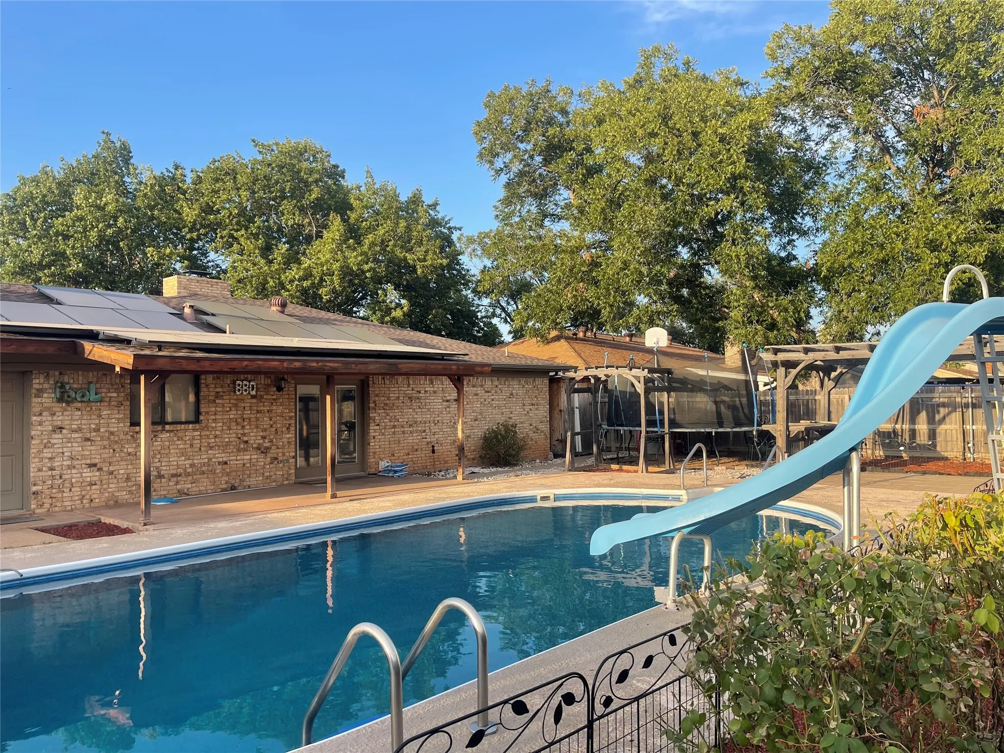 Single Family Residence For Sale in Taylor County , 3149 Primrose Drive, Abilene, Texas 79606, 4 Bedroom, 2 Bathroom, Garage spaces, 1,934 Sqft, built in 1976, mls#21366643, Real Estate Agent in Abilene, Homes For Sale in Taylor county, Homes For Sale in Abilene, Realtor in Abilene Texas, Real Estate Brokerage Independent Realty Texas, Luminita Cordes Realtor