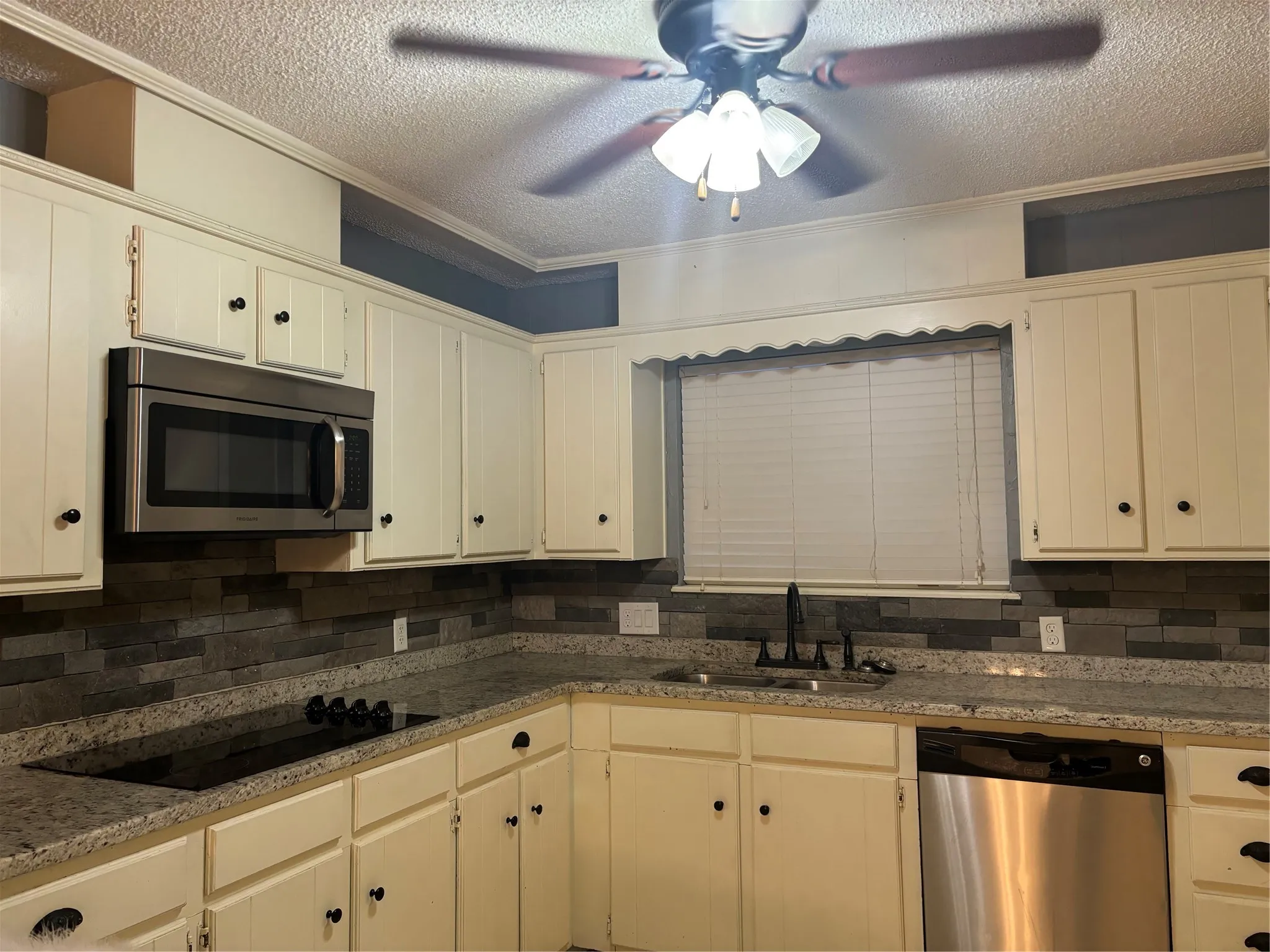Single Family Residence For Sale in Taylor County , 3149 Primrose Drive, Abilene, Texas 79606, 4 Bedroom, 2 Bathroom, Garage spaces, 1,934 Sqft, built in 1976, mls#21366643, Real Estate Agent in Abilene, Homes For Sale in Taylor county, Homes For Sale in Abilene, Realtor in Abilene Texas, Real Estate Brokerage Independent Realty Texas, Luminita Cordes Realtor