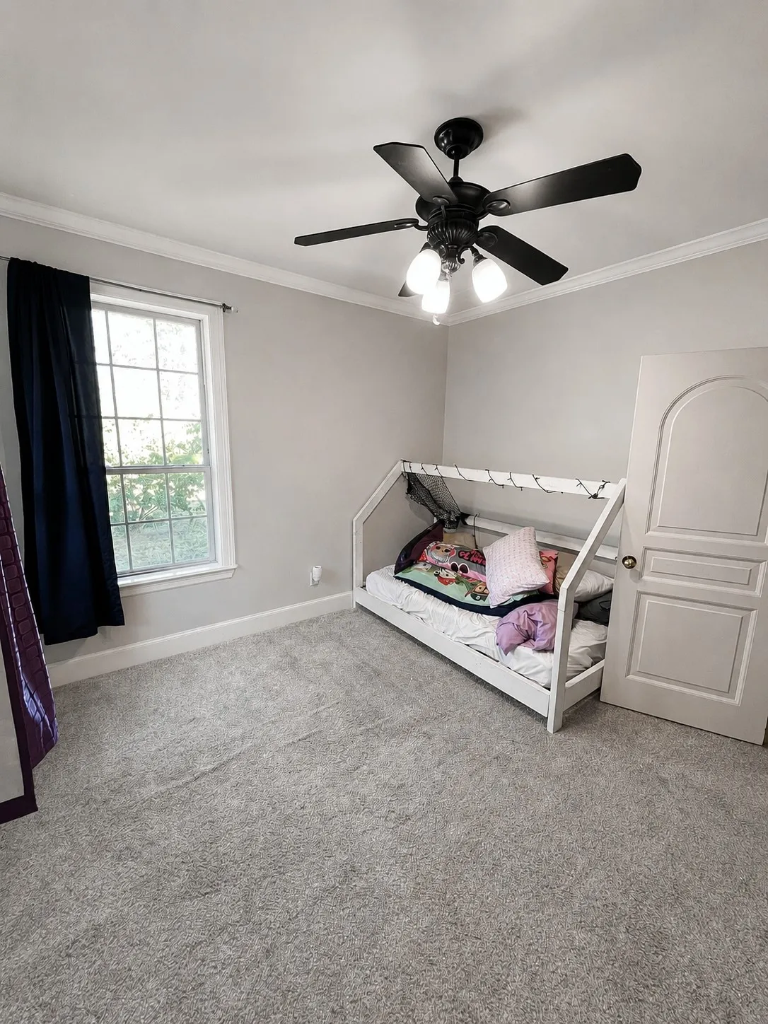 Single Family Residence For Sale in Smith County , 249 Heritage Court, Lindale, Texas 75771, 4 Bedroom, 3 Bathroom, 2 Garage spaces, 2,591 Sqft, built in 2007, mls#21366645, Real Estate Agent in Lindale, Homes For Sale in Smith county, Homes For Sale in Lindale, Realtor in Lindale Texas, Real Estate Brokerage Independent Realty Texas, Luminita Cordes Realtor