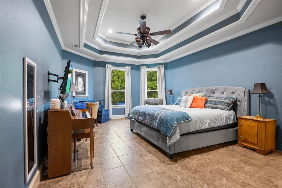 Single Family Residence For Sale in Smith County , 249 Heritage Court, Lindale, Texas 75771, 4 Bedroom, 3 Bathroom, 2 Garage spaces, 2,591 Sqft, built in 2007, mls#21366645, Real Estate Agent in Lindale, Homes For Sale in Smith county, Homes For Sale in Lindale, Realtor in Lindale Texas, Real Estate Brokerage Independent Realty Texas, Luminita Cordes Realtor