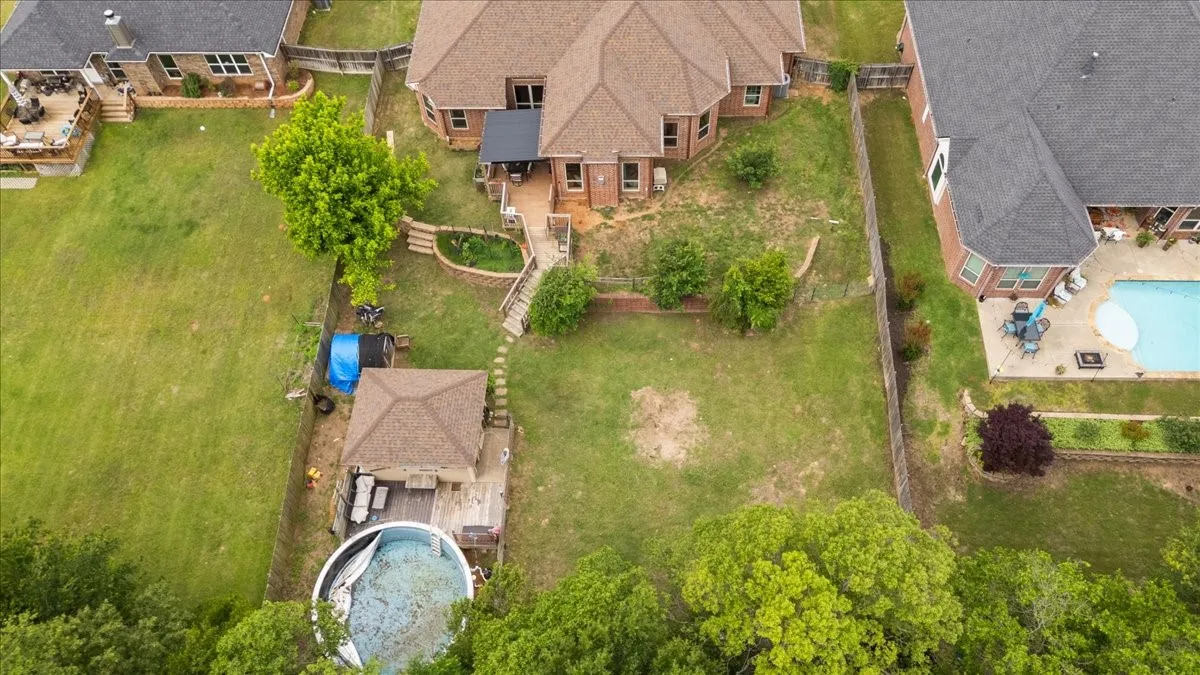 Single Family Residence For Sale in Smith County , 249 Heritage Court, Lindale, Texas 75771, 4 Bedroom, 3 Bathroom, 2 Garage spaces, 2,591 Sqft, built in 2007, mls#21366645, Real Estate Agent in Lindale, Homes For Sale in Smith county, Homes For Sale in Lindale, Realtor in Lindale Texas, Real Estate Brokerage Independent Realty Texas, Luminita Cordes Realtor