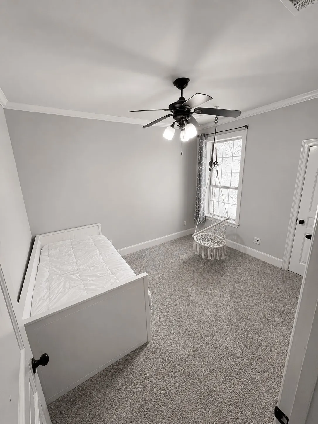 Single Family Residence For Sale in Smith County , 249 Heritage Court, Lindale, Texas 75771, 4 Bedroom, 3 Bathroom, 2 Garage spaces, 2,591 Sqft, built in 2007, mls#21366645, Real Estate Agent in Lindale, Homes For Sale in Smith county, Homes For Sale in Lindale, Realtor in Lindale Texas, Real Estate Brokerage Independent Realty Texas, Luminita Cordes Realtor