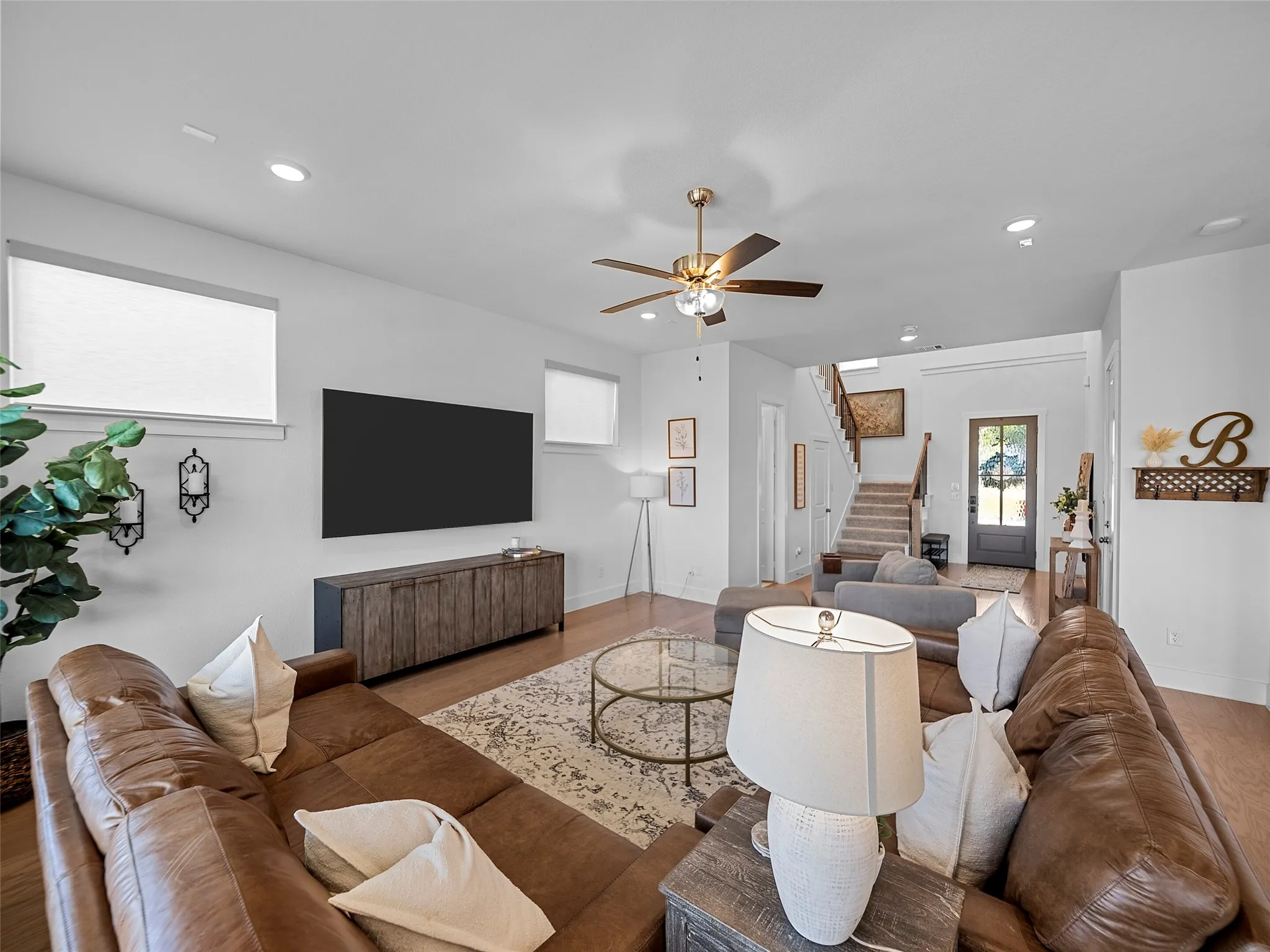 Single Family Residence For Sale in Collin County , 209 Chestnut Street, Celina, Texas 75009, 3 Bedroom, 3 Bathroom, 2 Garage spaces, 2,495 Sqft, built in 2024, mls#21348872, Real Estate Agent in Celina, Homes For Sale in Collin county, Homes For Sale in Celina, Realtor in Celina Texas, Real Estate Brokerage Independent Realty Texas, Luminita Cordes Realtor