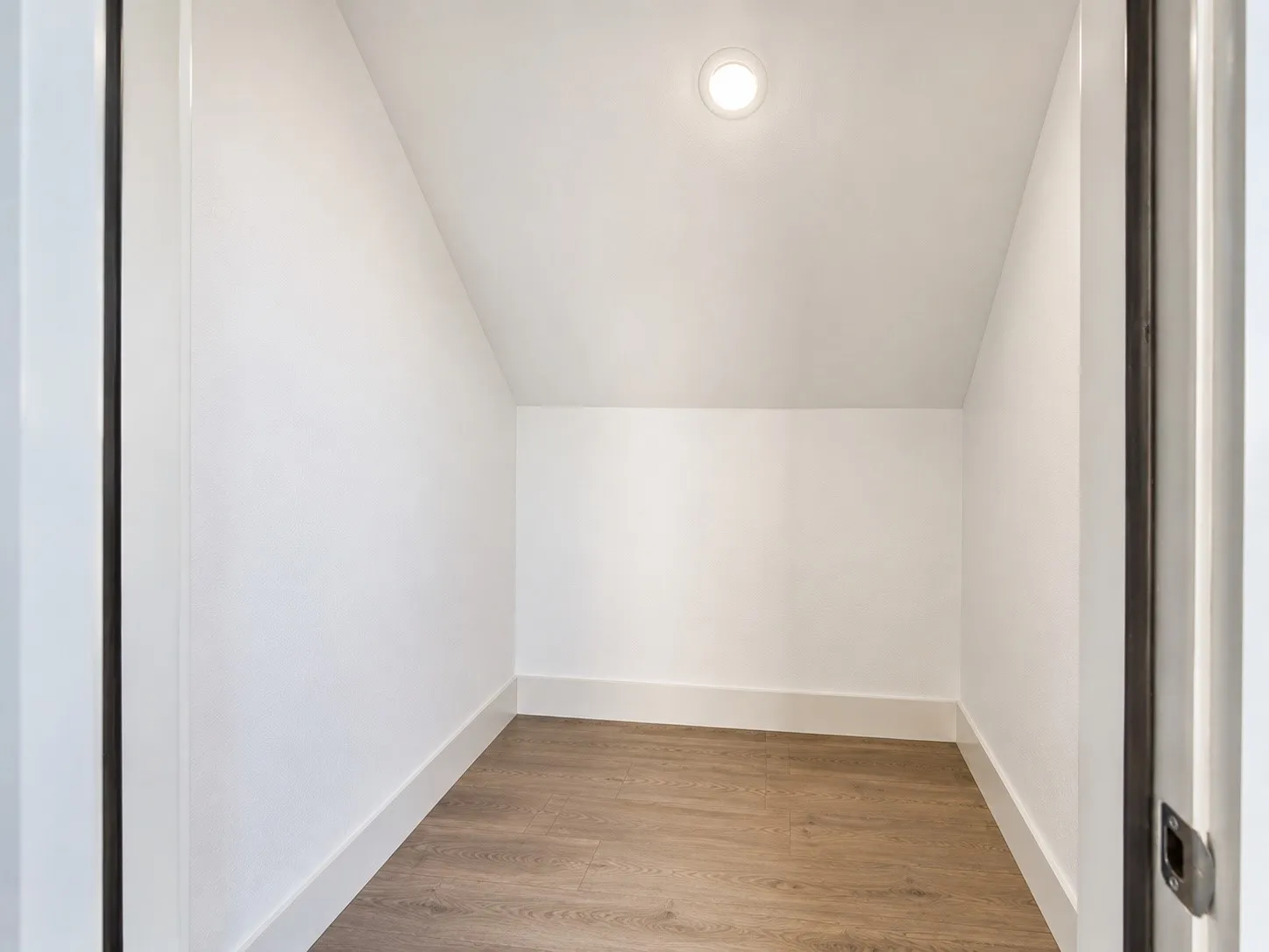 Single Family Residence For Sale in Collin County , 209 Chestnut Street, Celina, Texas 75009, 3 Bedroom, 3 Bathroom, 2 Garage spaces, 2,495 Sqft, built in 2024, mls#21348872, Real Estate Agent in Celina, Homes For Sale in Collin county, Homes For Sale in Celina, Realtor in Celina Texas, Real Estate Brokerage Independent Realty Texas, Luminita Cordes Realtor