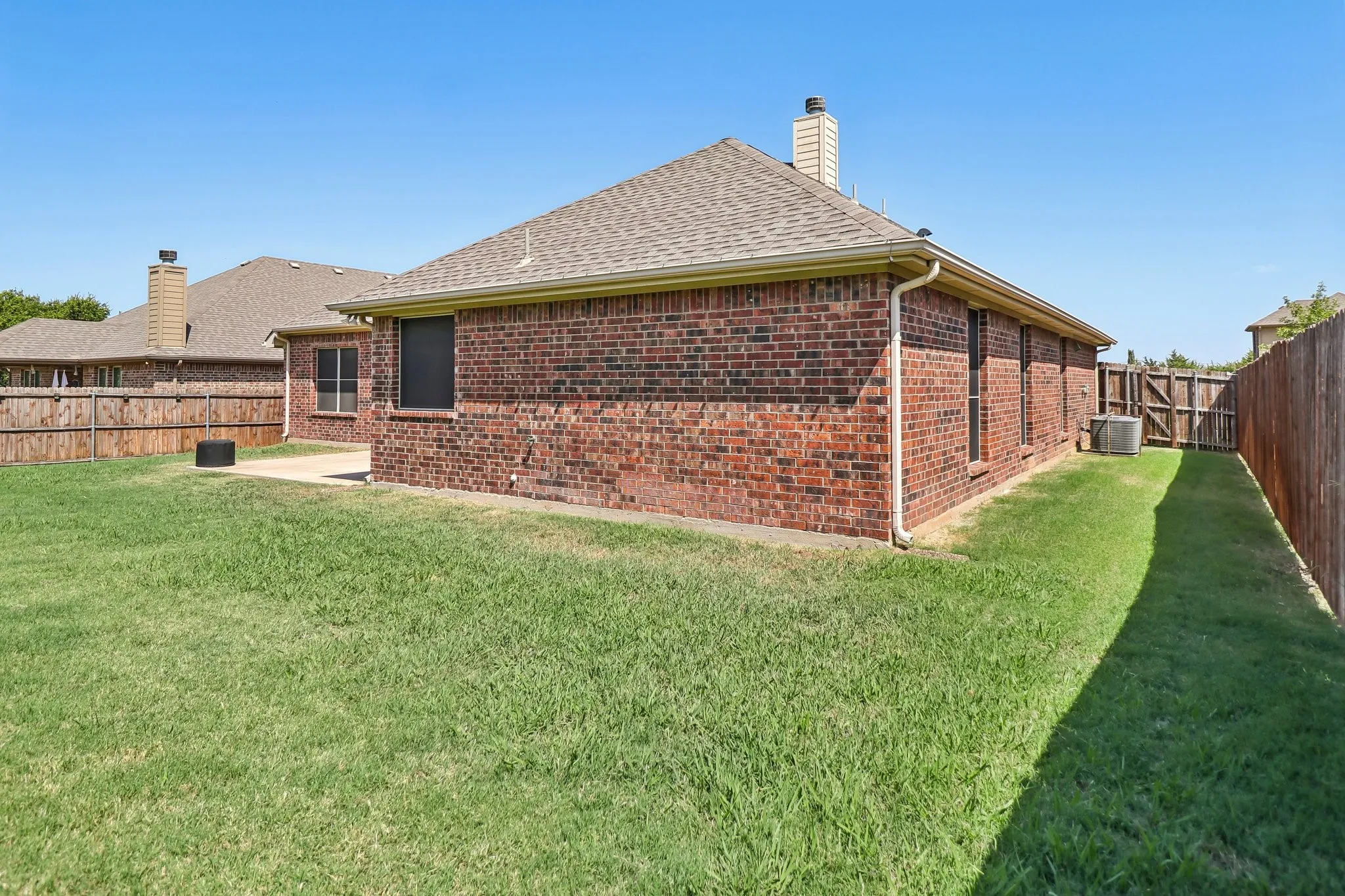 Single Family Residence For Sale in Collin County , 2003 Jayden Lane, Wylie, Texas 75098, 4 Bedroom, 2 Bathroom, 2 Garage spaces, 2,231 Sqft, built in 2015, mls#21366490, Real Estate Agent in Wylie, Homes For Sale in Collin county, Homes For Sale in Wylie, Realtor in Wylie Texas, Real Estate Brokerage Independent Realty Texas, Luminita Cordes Realtor