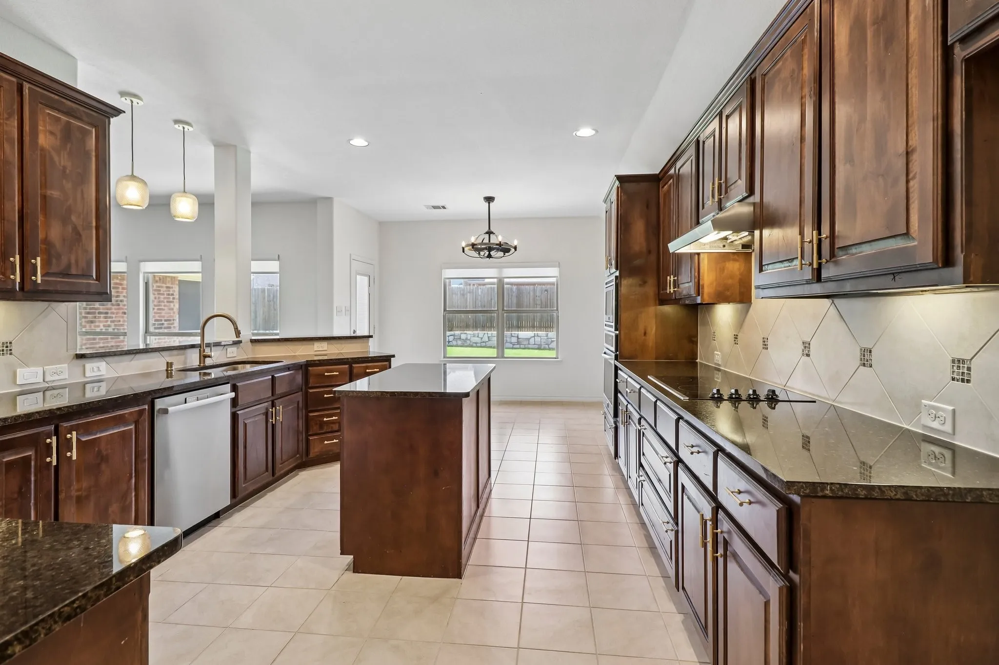 Single Family Residence For Sale in Collin County , 2003 Jayden Lane, Wylie, Texas 75098, 4 Bedroom, 2 Bathroom, 2 Garage spaces, 2,231 Sqft, built in 2015, mls#21366490, Real Estate Agent in Wylie, Homes For Sale in Collin county, Homes For Sale in Wylie, Realtor in Wylie Texas, Real Estate Brokerage Independent Realty Texas, Luminita Cordes Realtor
