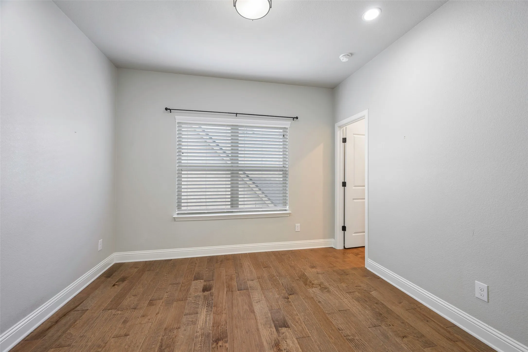 2nd bedroom upstairs