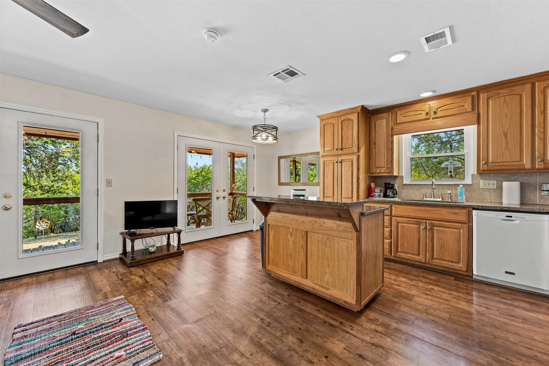 Single Family Residence For Sale in Bosque County , 106 County Road 1506, Morgan, Texas 76671, 3 Bedroom, 2 Bathroom, Garage spaces, 1,258 Sqft, built in 2005, mls#21362837, Real Estate Agent in Morgan, Homes For Sale in Bosque county, Homes For Sale in Morgan, Realtor in Morgan Texas, Real Estate Brokerage Independent Realty Texas, Luminita Cordes Realtor