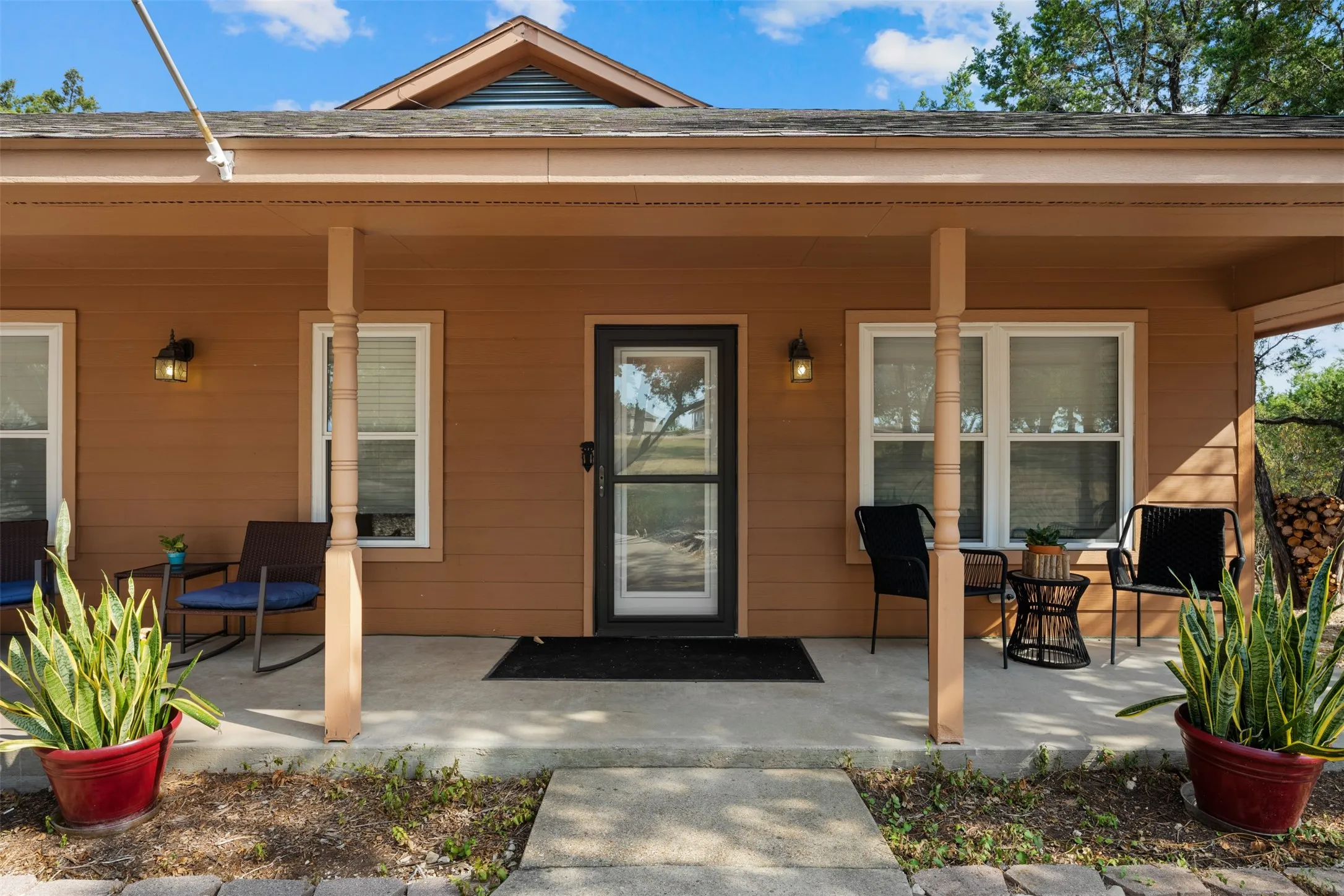 Single Family Residence For Sale in Bosque County , 106 County Road 1506, Morgan, Texas 76671, 3 Bedroom, 2 Bathroom, Garage spaces, 1,258 Sqft, built in 2005, mls#21362837, Real Estate Agent in Morgan, Homes For Sale in Bosque county, Homes For Sale in Morgan, Realtor in Morgan Texas, Real Estate Brokerage Independent Realty Texas, Luminita Cordes Realtor