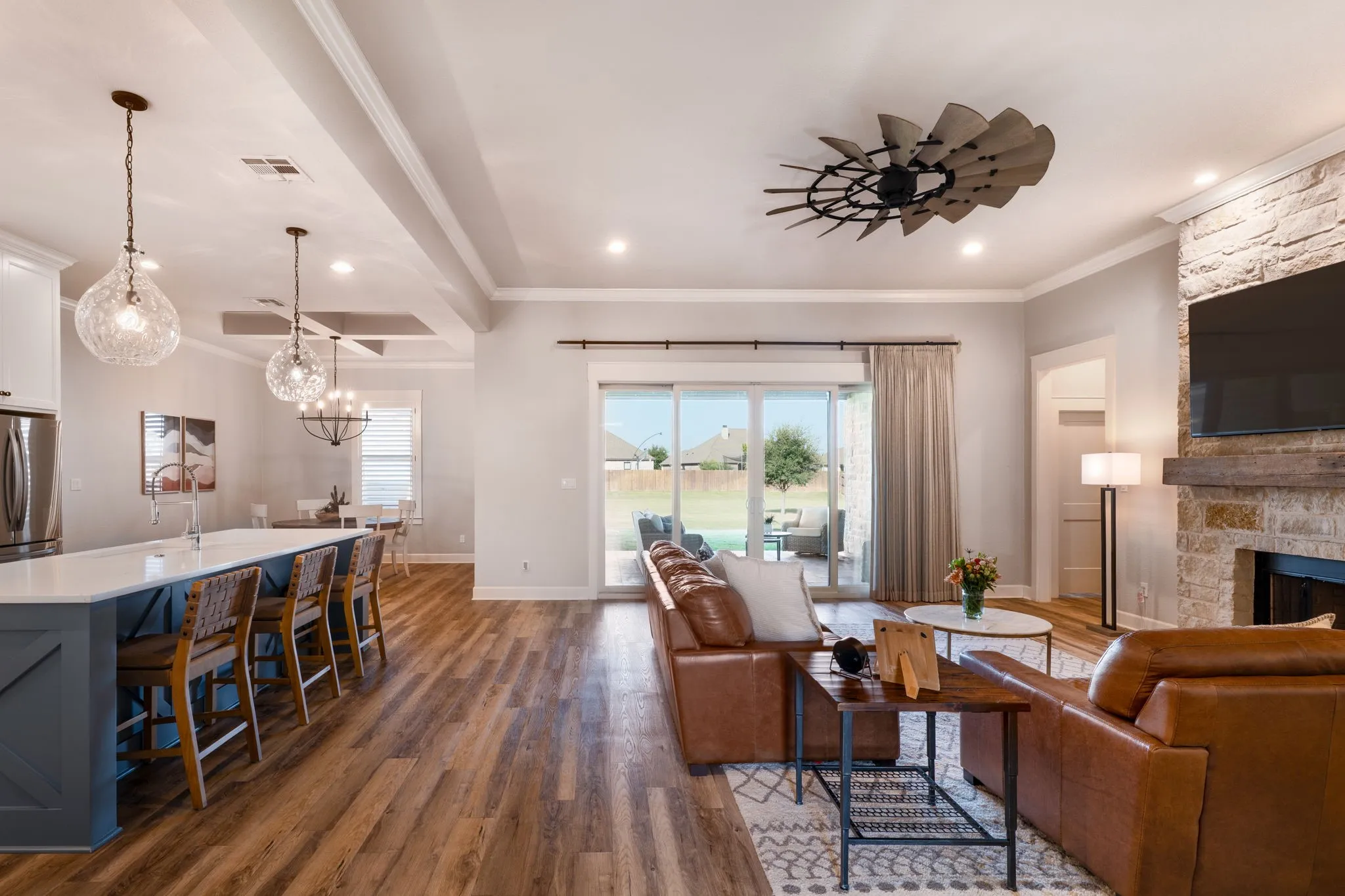 Single Family Residence For Sale in Mc Lennan County , 612 Sienna Bend Trail, Mc Gregor, Texas 76657, 5 Bedroom, 3 Bathroom, 3 Garage spaces, 2,841 Sqft, built in 2019, mls#21365275, Real Estate Agent in Mc Gregor, Homes For Sale in Mc Lennan county, Homes For Sale in Mc Gregor, Realtor in Mc Gregor Texas, Real Estate Brokerage Independent Realty Texas, Luminita Cordes Realtor
