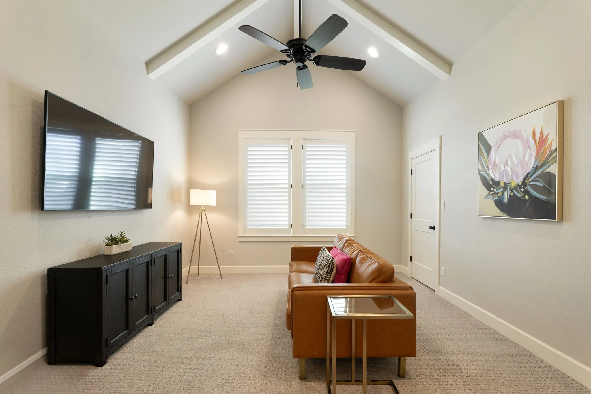 Single Family Residence For Sale in Mc Lennan County , 612 Sienna Bend Trail, Mc Gregor, Texas 76657, 5 Bedroom, 3 Bathroom, 3 Garage spaces, 2,841 Sqft, built in 2019, mls#21365275, Real Estate Agent in Mc Gregor, Homes For Sale in Mc Lennan county, Homes For Sale in Mc Gregor, Realtor in Mc Gregor Texas, Real Estate Brokerage Independent Realty Texas, Luminita Cordes Realtor