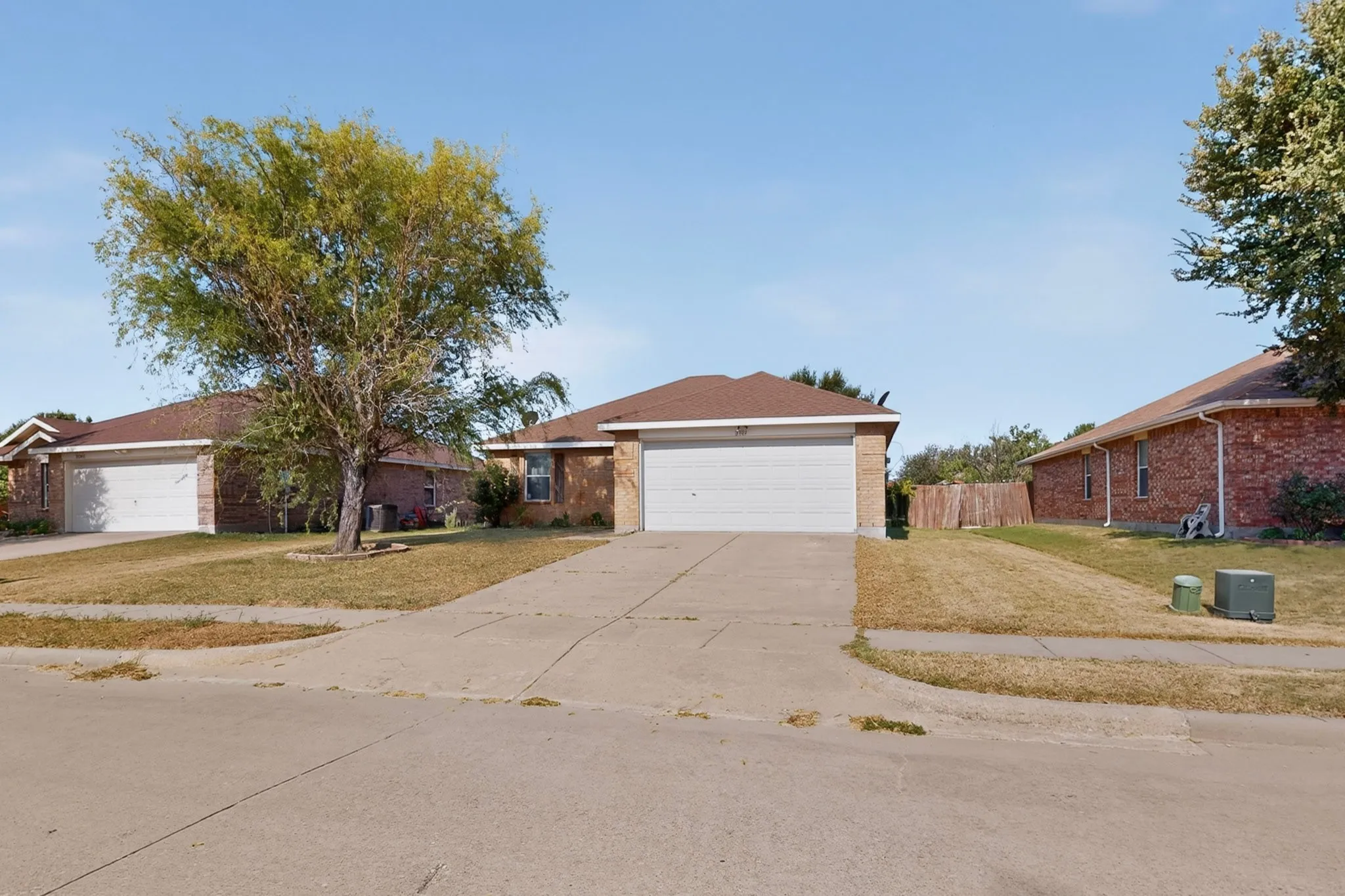 Single Family Residence For Rent in Collin County , 2505 Mitchell Lane, Anna, Texas 75409, 3 Bedroom, 2 Bathroom, 1 Garage spaces, 1,222 Sqft, built in 2004, mls#21366656, Real Estate Agent in Anna, Homes For Rent in Collin county, Homes For Rent in Anna, Realtor in Anna Texas, Real Estate Brokerage Independent Realty Texas, Luminita Cordes Realtor