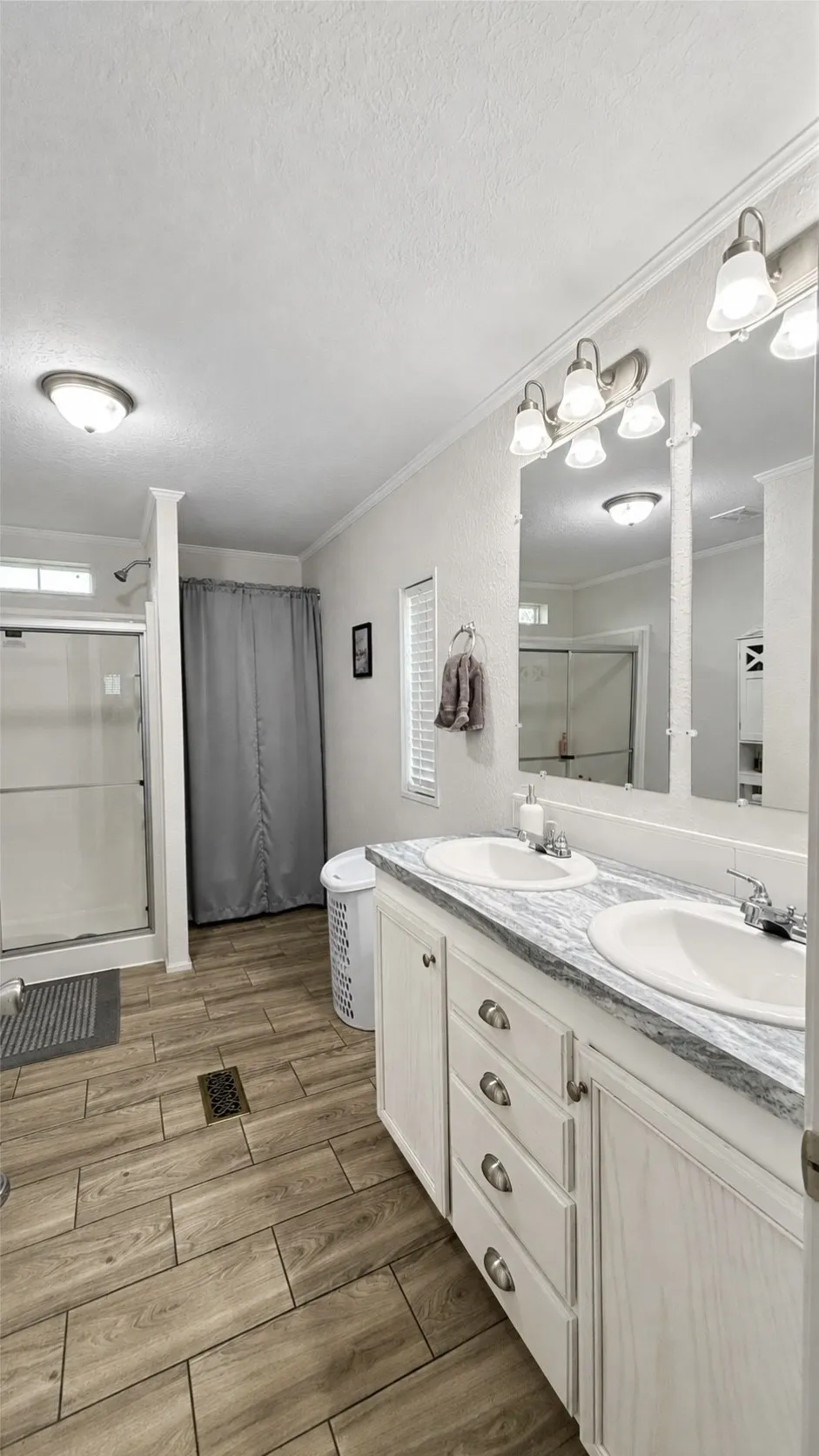 Mobile Home For Sale in Wood County , 852 Cheyenne, Quitman, Texas 75783, 3 Bedroom, 2 Bathroom, Garage spaces, 1,232 Sqft, built in 2023, mls#21366143, Real Estate Agent in Quitman, Homes For Sale in Wood county, Homes For Sale in Quitman, Realtor in Quitman Texas, Real Estate Brokerage Independent Realty Texas, Luminita Cordes Realtor