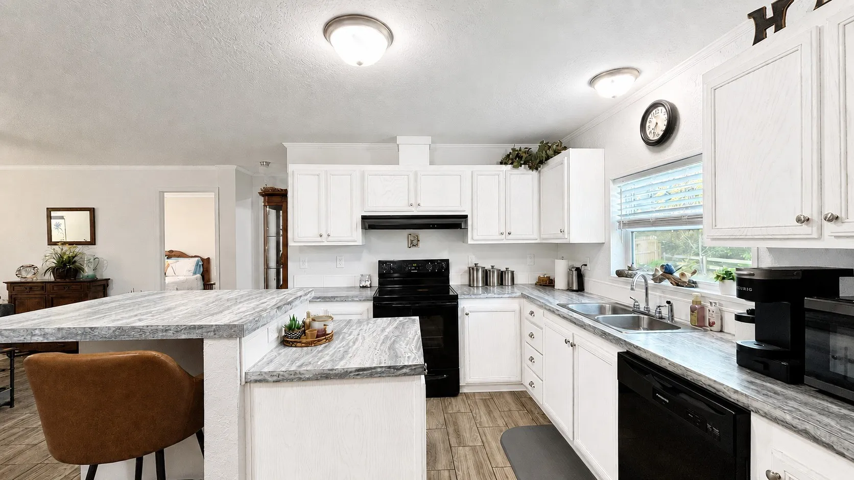 Mobile Home For Sale in Wood County , 852 Cheyenne, Quitman, Texas 75783, 3 Bedroom, 2 Bathroom, Garage spaces, 1,232 Sqft, built in 2023, mls#21366143, Real Estate Agent in Quitman, Homes For Sale in Wood county, Homes For Sale in Quitman, Realtor in Quitman Texas, Real Estate Brokerage Independent Realty Texas, Luminita Cordes Realtor
