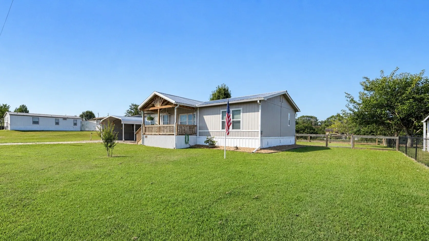 Mobile Home For Sale in Wood County , 852 Cheyenne, Quitman, Texas 75783, 3 Bedroom, 2 Bathroom, Garage spaces, 1,232 Sqft, built in 2023, mls#21366143, Real Estate Agent in Quitman, Homes For Sale in Wood county, Homes For Sale in Quitman, Realtor in Quitman Texas, Real Estate Brokerage Independent Realty Texas, Luminita Cordes Realtor