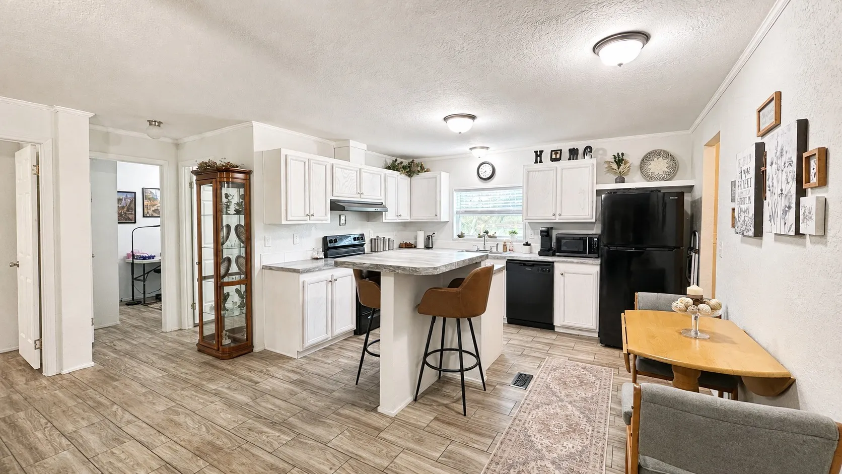 Mobile Home For Sale in Wood County , 852 Cheyenne, Quitman, Texas 75783, 3 Bedroom, 2 Bathroom, Garage spaces, 1,232 Sqft, built in 2023, mls#21366143, Real Estate Agent in Quitman, Homes For Sale in Wood county, Homes For Sale in Quitman, Realtor in Quitman Texas, Real Estate Brokerage Independent Realty Texas, Luminita Cordes Realtor