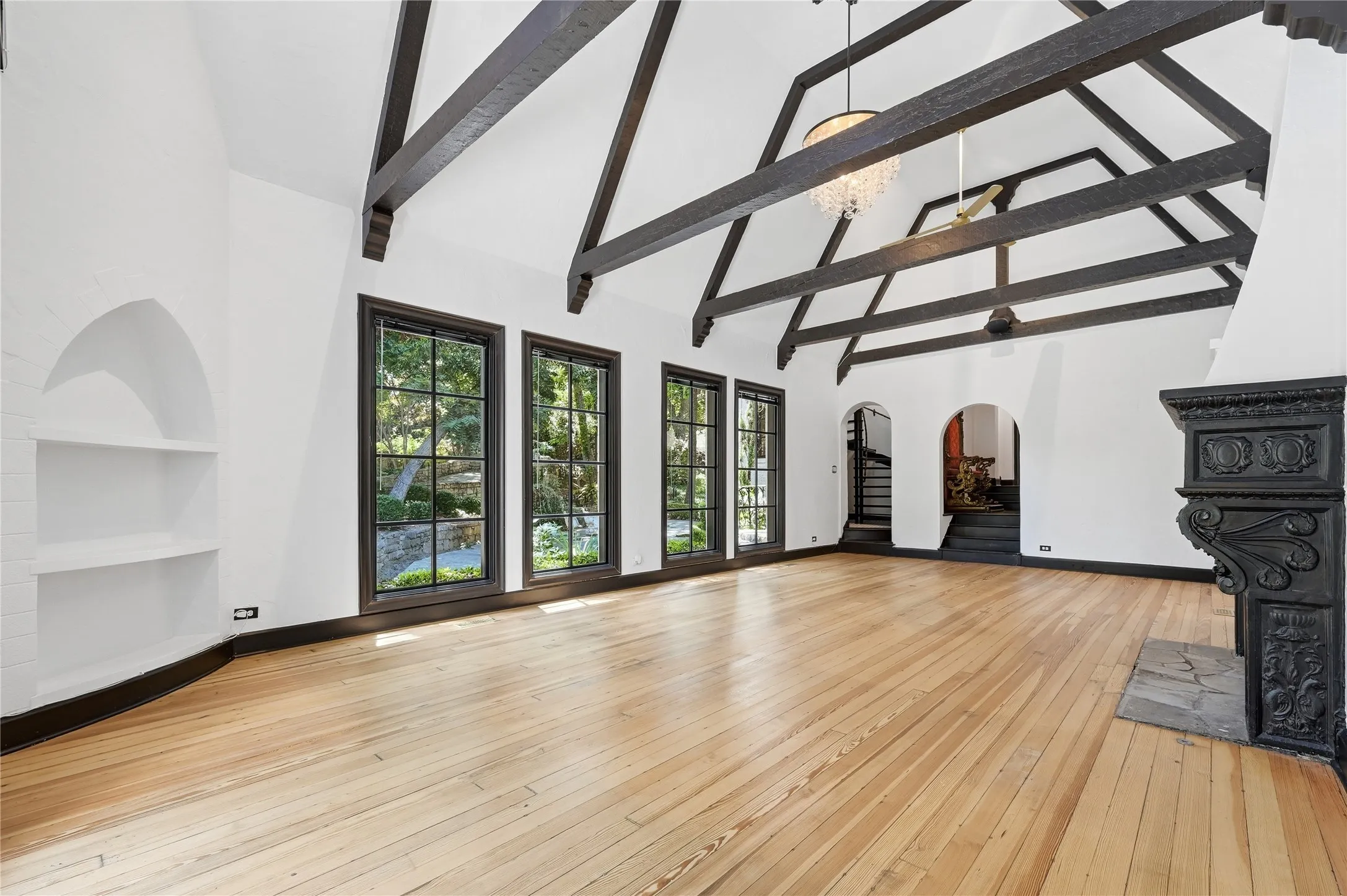 Single Family Residence For Sale in Dallas County , 6941 Gaston Avenue, Dallas, Texas 75214, 6 Bedroom, 6 Bathroom, 4 Garage spaces, 7,577 Sqft, built in 2025, mls#21366599, Real Estate Agent in Dallas, Homes For Sale in Dallas county, Homes For Sale in Dallas, Realtor in Dallas Texas, Real Estate Brokerage Independent Realty Texas, Luminita Cordes Realtor