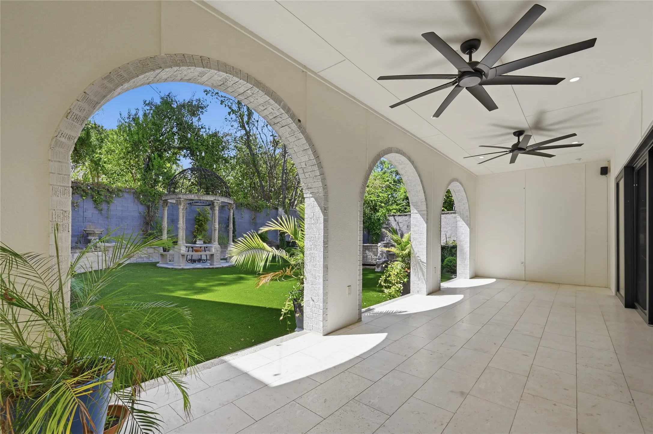 Single Family Residence For Sale in Dallas County , 6941 Gaston Avenue, Dallas, Texas 75214, 6 Bedroom, 6 Bathroom, 4 Garage spaces, 7,577 Sqft, built in 2025, mls#21366599, Real Estate Agent in Dallas, Homes For Sale in Dallas county, Homes For Sale in Dallas, Realtor in Dallas Texas, Real Estate Brokerage Independent Realty Texas, Luminita Cordes Realtor