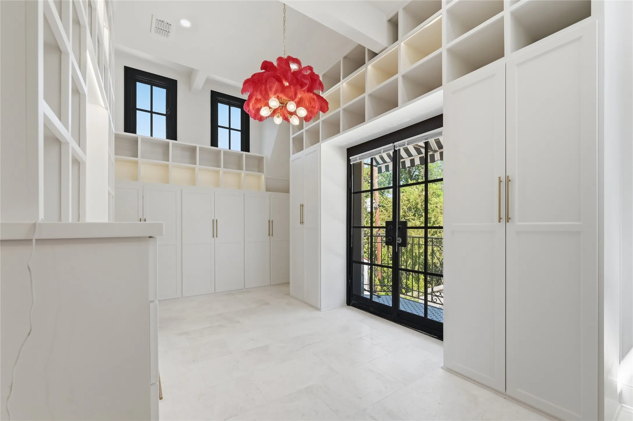 Single Family Residence For Sale in Dallas County , 6941 Gaston Avenue, Dallas, Texas 75214, 6 Bedroom, 6 Bathroom, 4 Garage spaces, 7,577 Sqft, built in 2025, mls#21366599, Real Estate Agent in Dallas, Homes For Sale in Dallas county, Homes For Sale in Dallas, Realtor in Dallas Texas, Real Estate Brokerage Independent Realty Texas, Luminita Cordes Realtor