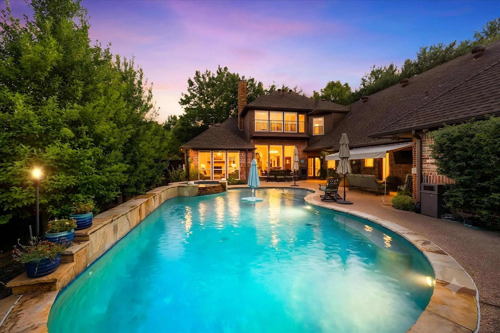 Single Family Residence For Sale in Rockwall County , 1601 Bay Crest Trail, Heath, Texas 75032, 4 Bedroom, 5 Bathroom, 3 Garage spaces, 4,027 Sqft, built in 1989, mls#21364092, Real Estate Agent in Heath, Homes For Sale in Rockwall county, Homes For Sale in Heath, Realtor in Heath Texas, Real Estate Brokerage Independent Realty Texas, Luminita Cordes Realtor