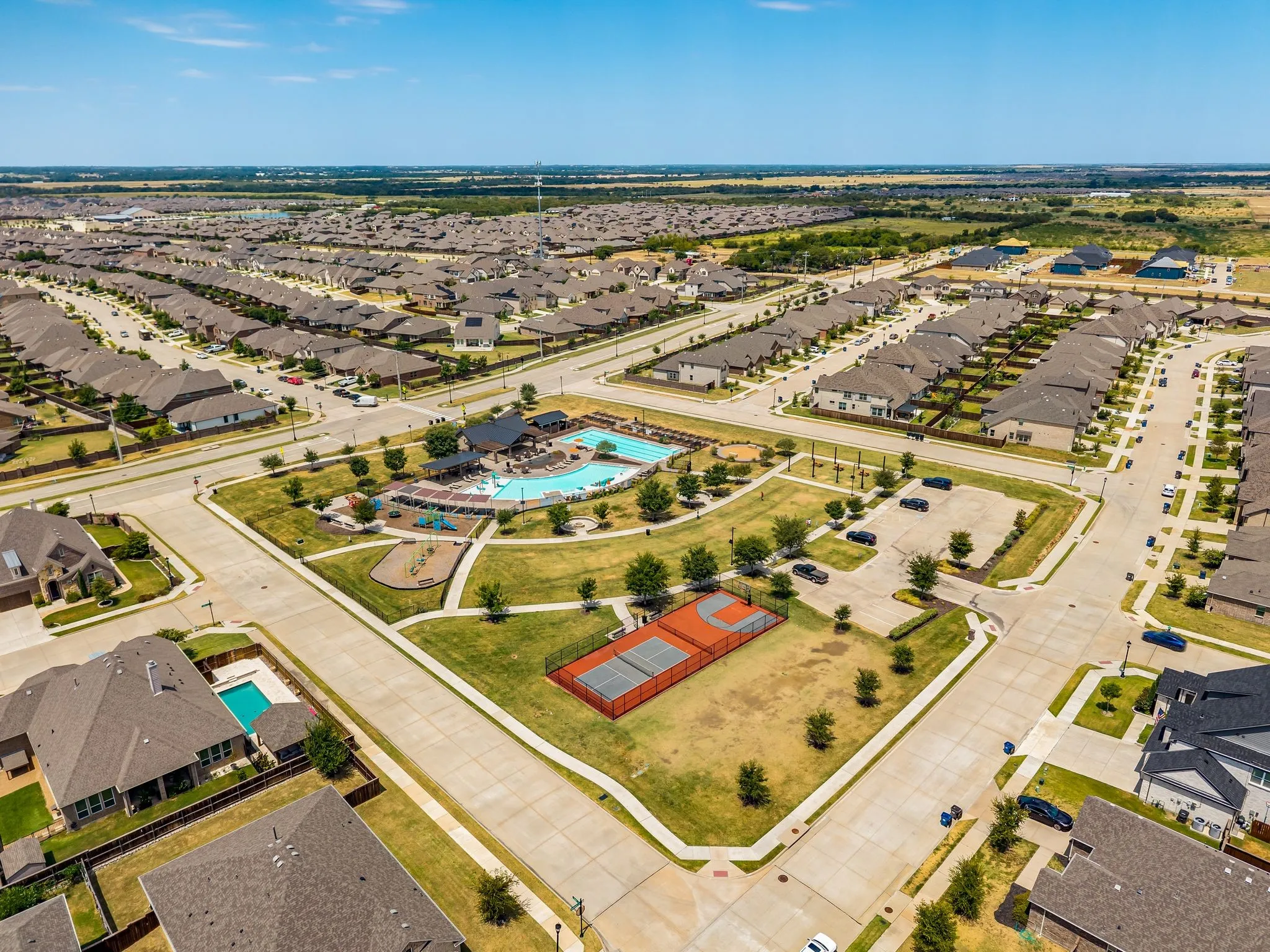 Single Family Residence For Sale in Denton County , 6317 Crownmere Drive, Celina, Texas 76227, 4 Bedroom, 2 Bathroom, 2 Garage spaces, 1,882 Sqft, built in 2019, mls#21364523, Real Estate Agent in Celina, Homes For Sale in Denton county, Homes For Sale in Celina, Realtor in Celina Texas, Real Estate Brokerage Independent Realty Texas, Luminita Cordes Realtor