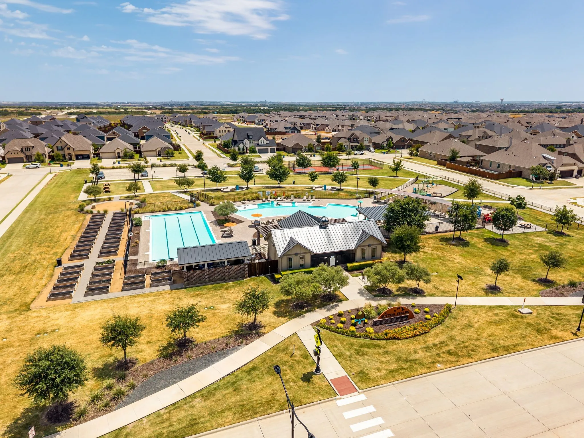 Single Family Residence For Sale in Denton County , 6317 Crownmere Drive, Celina, Texas 76227, 4 Bedroom, 2 Bathroom, 2 Garage spaces, 1,882 Sqft, built in 2019, mls#21364523, Real Estate Agent in Celina, Homes For Sale in Denton county, Homes For Sale in Celina, Realtor in Celina Texas, Real Estate Brokerage Independent Realty Texas, Luminita Cordes Realtor