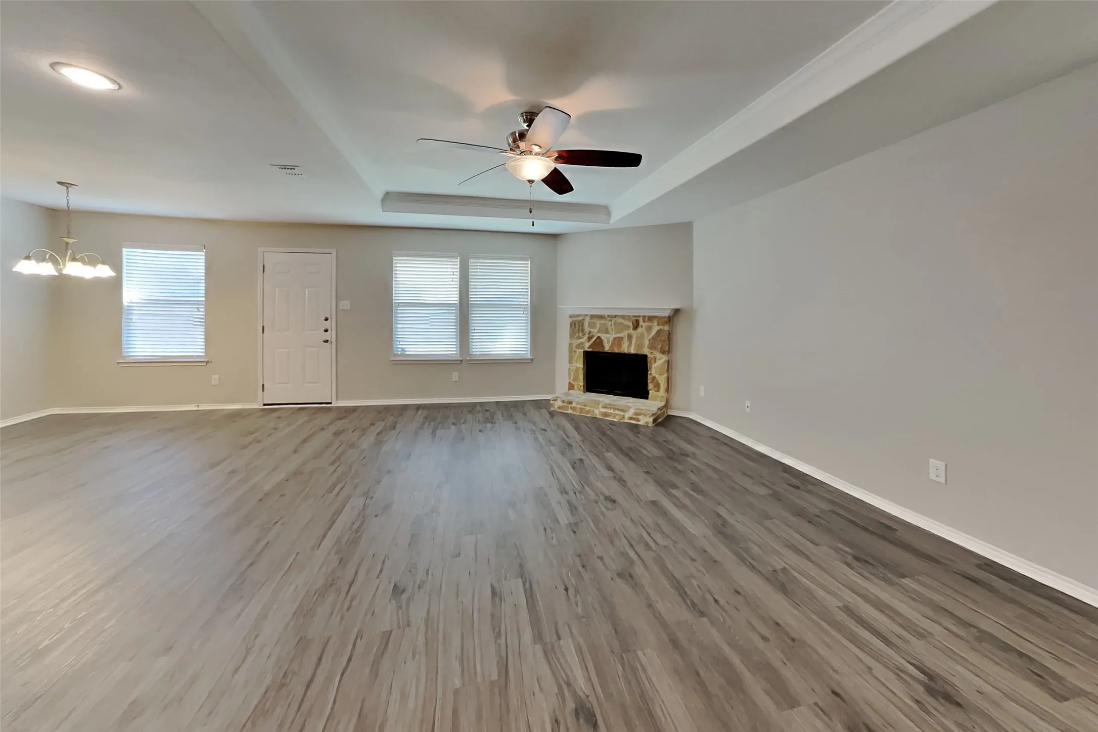 Single Family Residence For Rent in Tarrant County , 1256 Boxwood Lane, Burleson, Texas 76028, 3 Bedroom, 2 Bathroom, 2 Garage spaces, 1,661 Sqft, built in 2014, mls#21366659, Real Estate Agent in Burleson, Homes For Rent in Tarrant county, Homes For Rent in Burleson, Realtor in Burleson Texas, Real Estate Brokerage Independent Realty Texas, Luminita Cordes Realtor