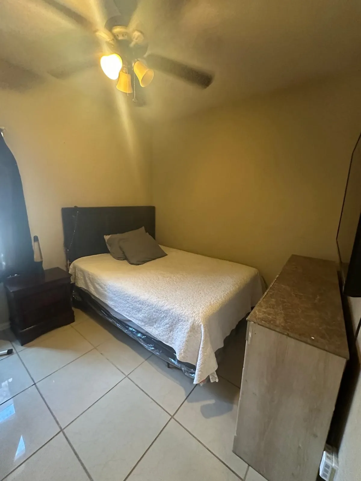 Single Family Residence For Sale in Tarrant County , 4378 Mc Cart Avenue, Fort Worth, Texas 76115, 4 Bedroom, 2 Bathroom, 2 Garage spaces, 1,484 Sqft, built in 2011, mls#21363593, Real Estate Agent in Fort Worth, Homes For Sale in Tarrant county, Homes For Sale in Fort Worth, Realtor in Fort Worth Texas, Real Estate Brokerage Independent Realty Texas, Luminita Cordes Realtor